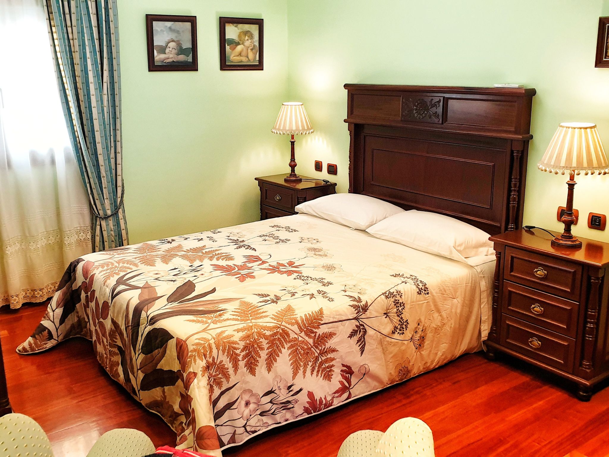 Villa Lucas mit Gartenterrasse und Schwimmbad-Binnen