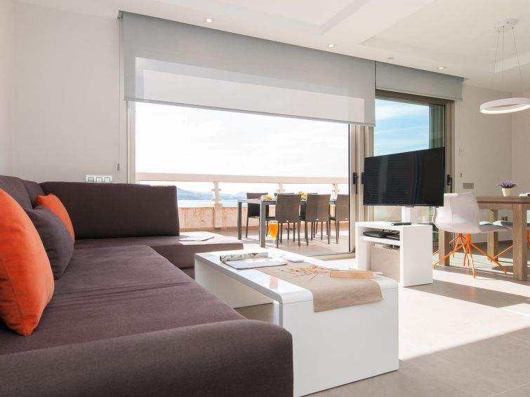 Search and Stay destination Las Palmas de Gran Canaria, CN - Spain from AU$ 248. Nautilus
