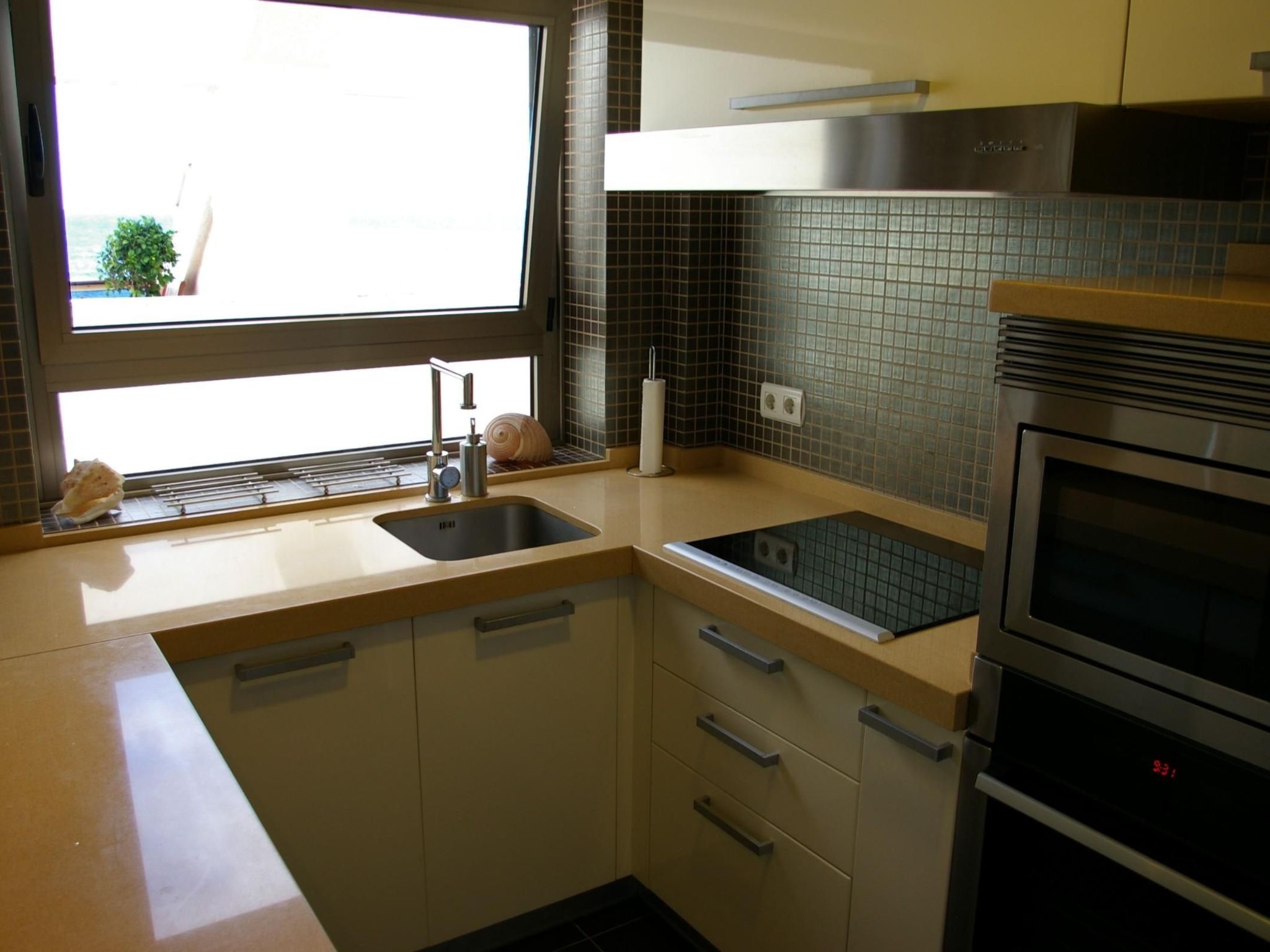 Schöne Ferienwohnung direkt am Strand-Image-tags.info