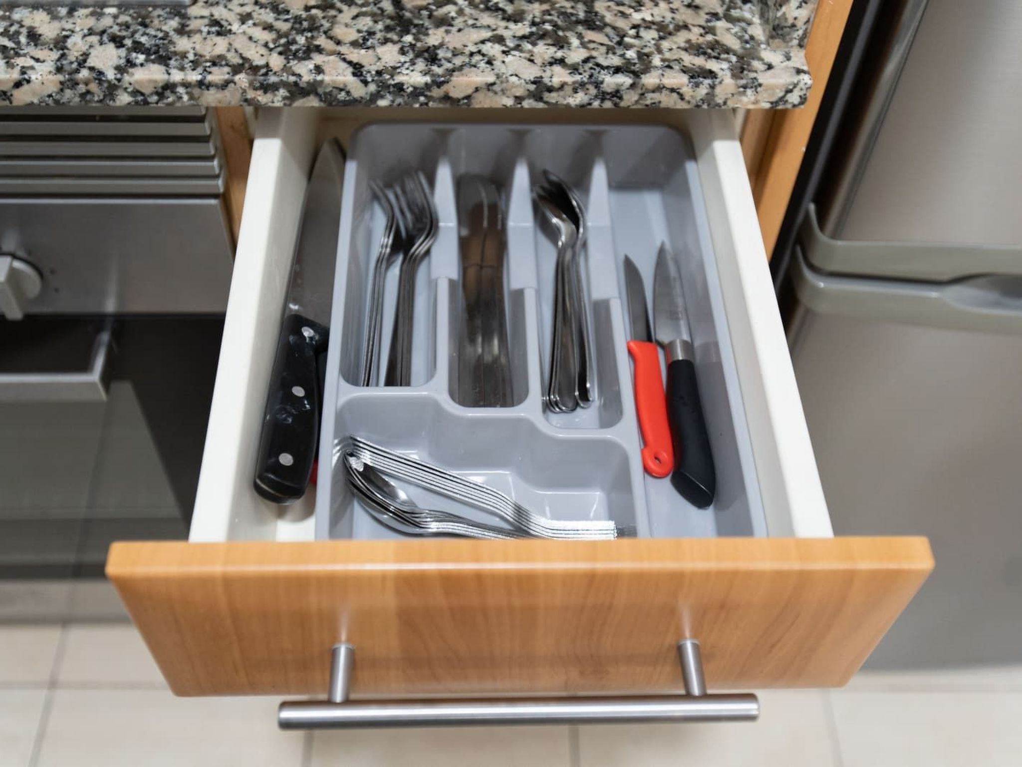 Appartement mit Blick auf das Meer-Drinnen