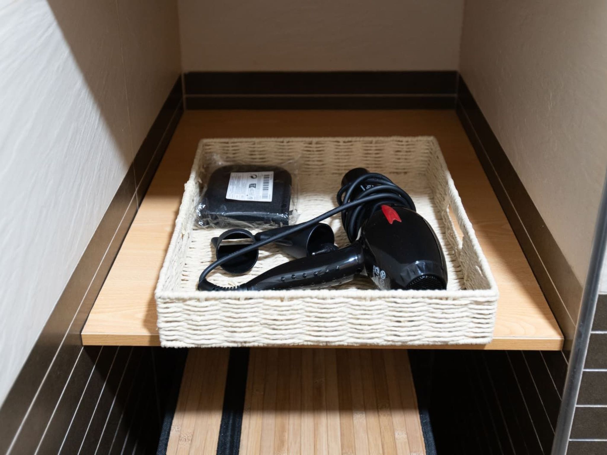 Appartement mit Blick auf das Meer-Drinnen