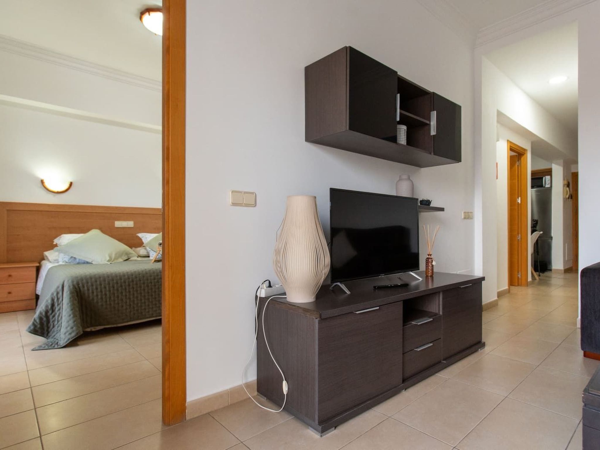 Appartement mit Blick auf das Meer-Drinnen