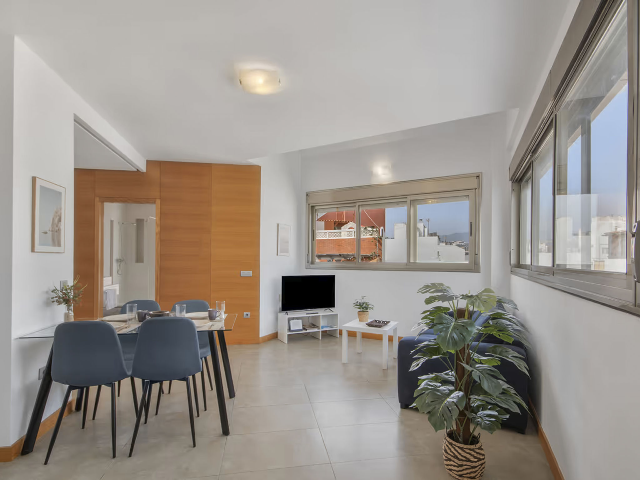 "VCV Apartment FM".-Drinnen