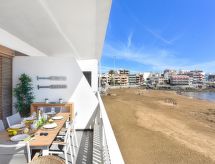 El Balcon de Salinetas MF: modern appartement op 45m van zee in Telde - thumbnail 2