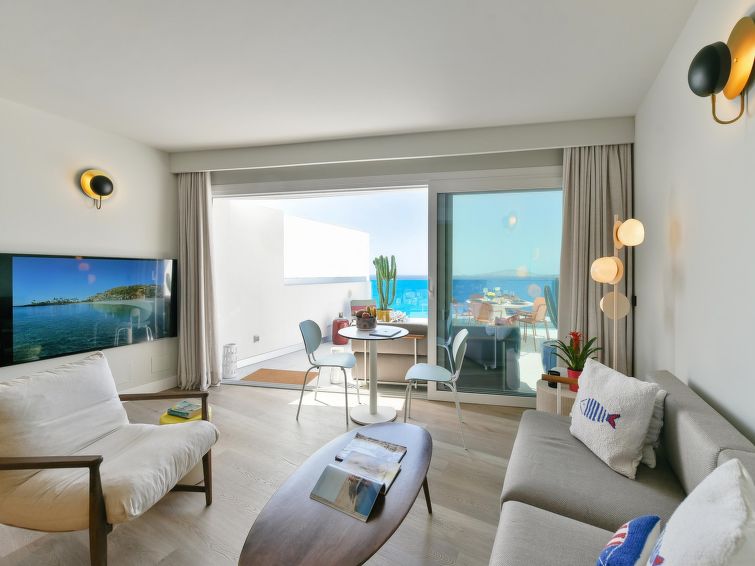 Photo of Neptuno Suite Playa