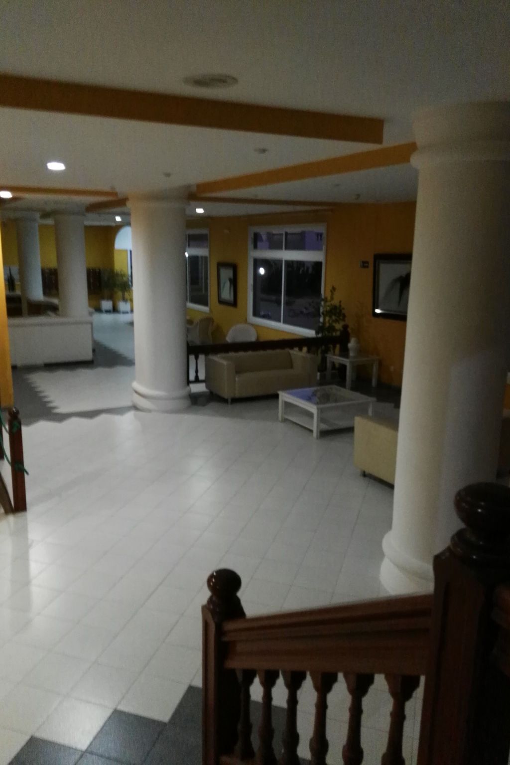 Appartement mit Balkon in einem Komplex mit Gemeinschaftspool am Meer-Drinnen