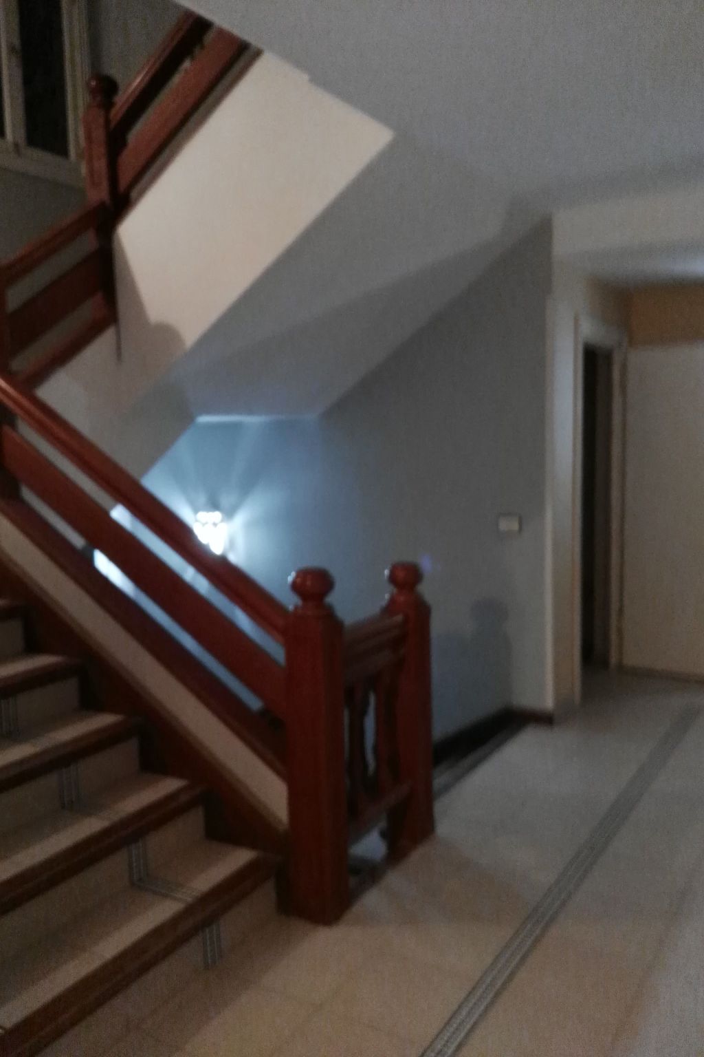 Appartement mit Balkon in einem Komplex mit Gemeinschaftspool am Meer-Image-tags.info