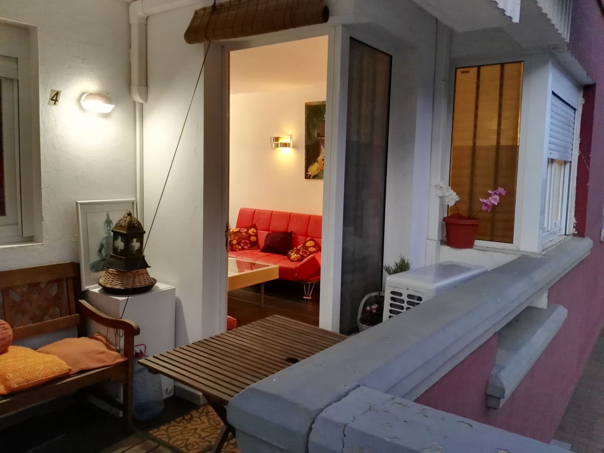 Photo of Appartement mit Balkon in einem Komplex mit Gemeinschaftspool am Meer