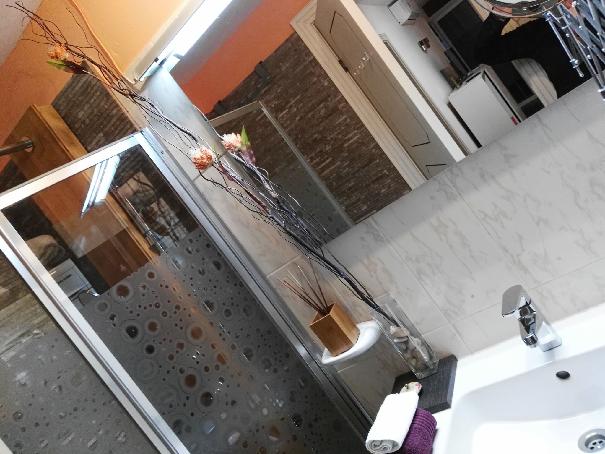 Photo of Appartement mit Balkon in einem Komplex mit Gemeinschaftspool am Meer