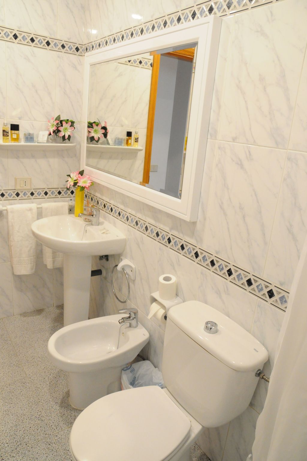 Helles Appartement im Erdgeschoss-Binnen