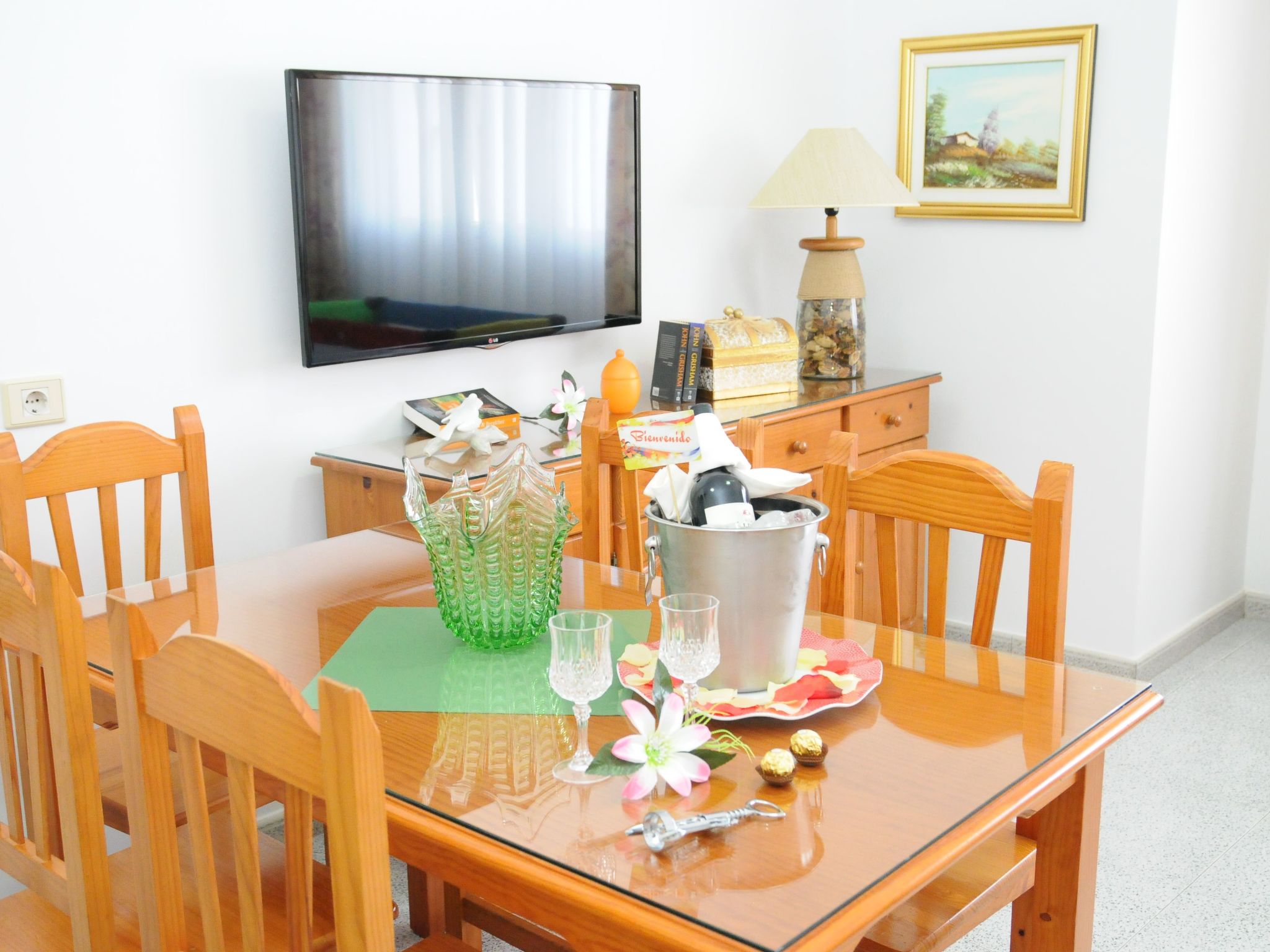 Helles Appartement im Erdgeschoss-Binnen