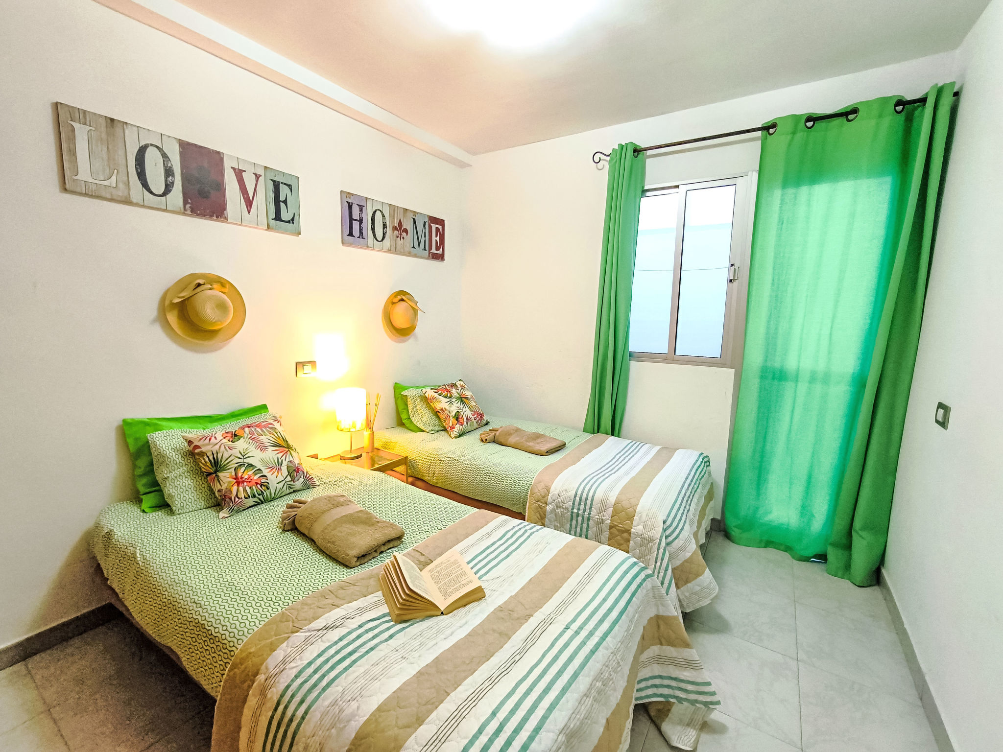 Arinaga Beach, 2 schlafzimmer - 2 badezimmer - wlan - Binnen