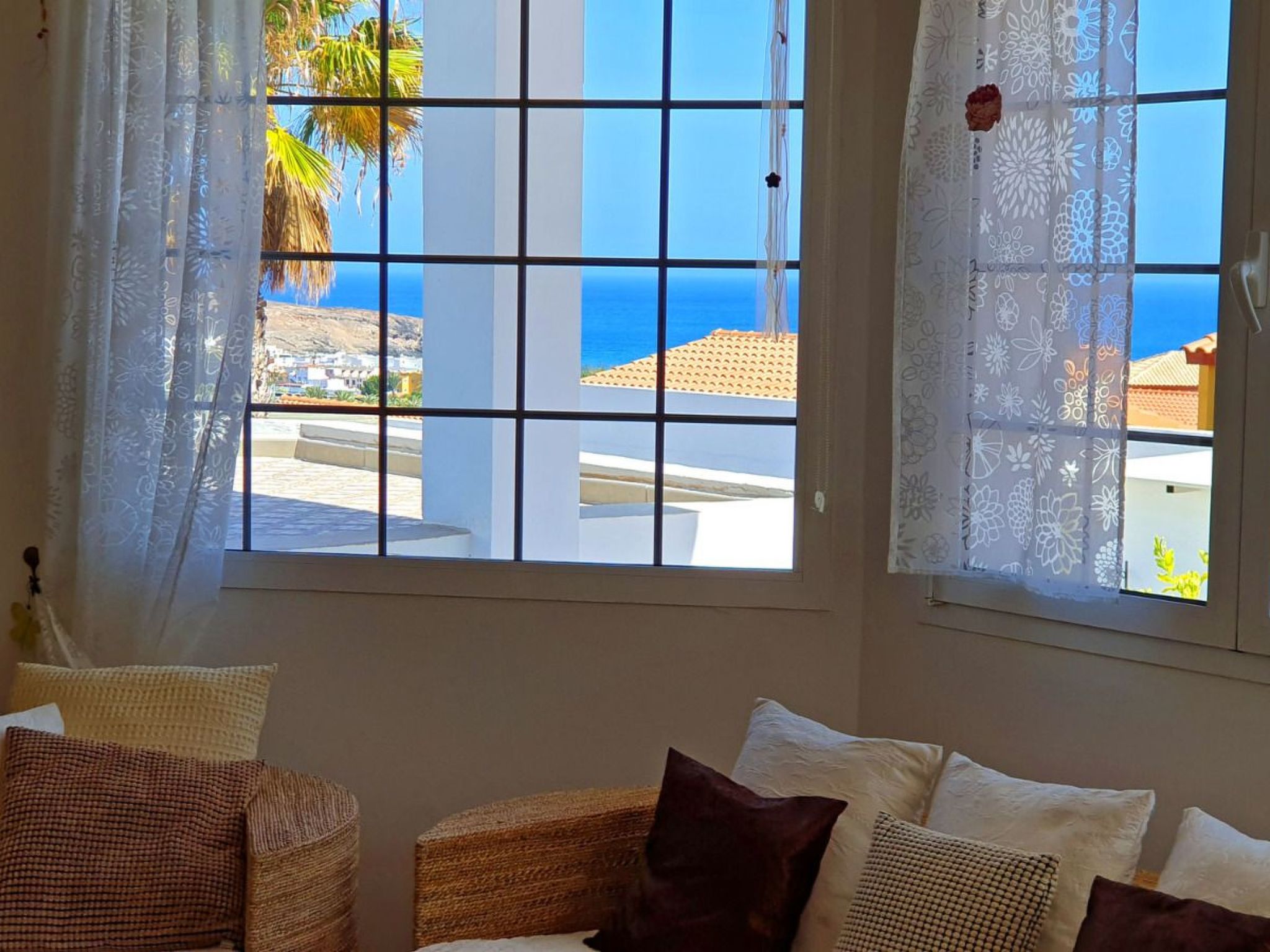 Gemütliches Ferienhaus in Tarajalejo mit Großem Garten und Meerblick-Image-tags.info