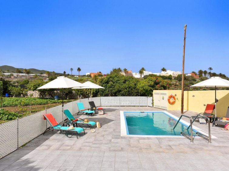 Semesterhus Family Villa Algodones with Pool