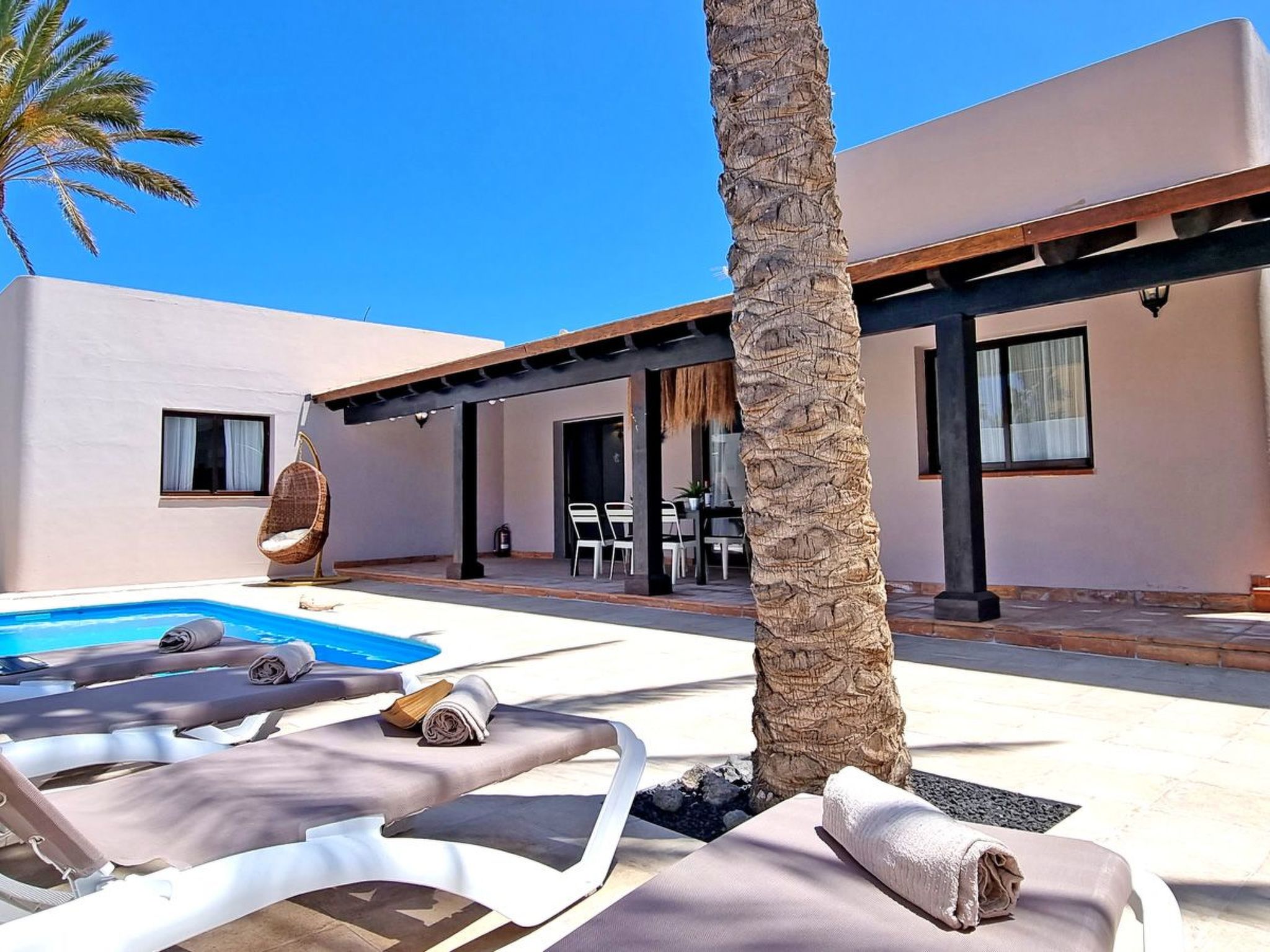 Komfortables Ferienhaus in Corralejo mit privatem Garten und beheiztem Pool-Image-tags.info