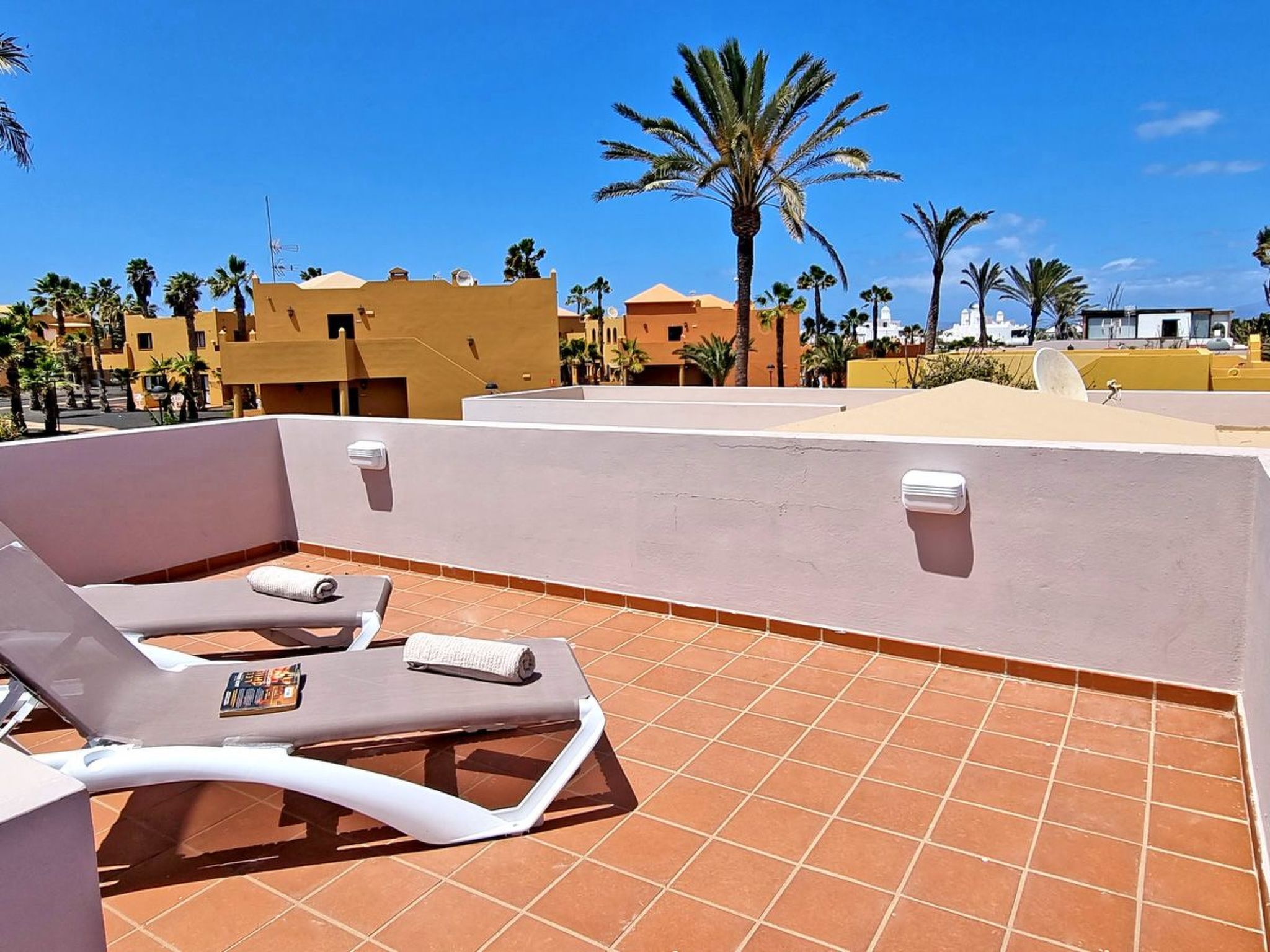 Komfortables Ferienhaus in Corralejo mit privatem Garten und beheiztem Pool-Image-tags.info