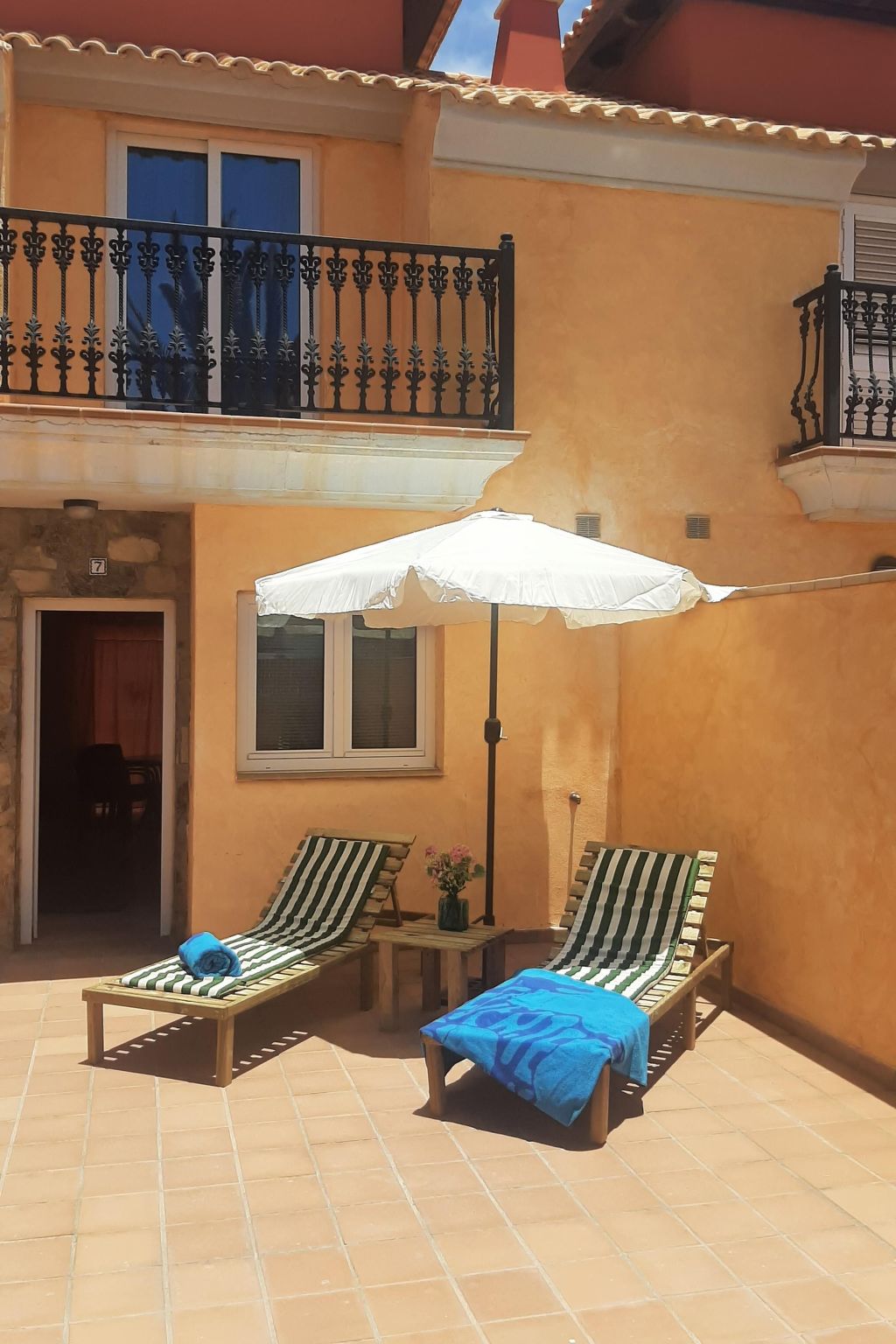 SeaHaus Fuerte-Outside