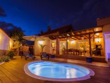 Vrijstaande villa met privézwembad op 300 meter van het strand van Corralejo - thumbnail 3