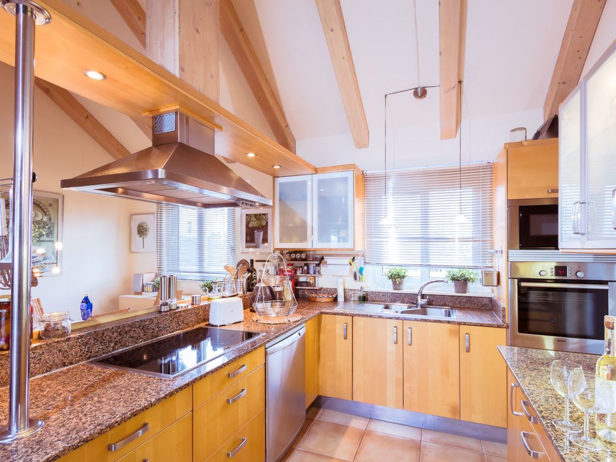 Strandnahes Ferienhaus Hibiscus mit privatem Pool-Binnen