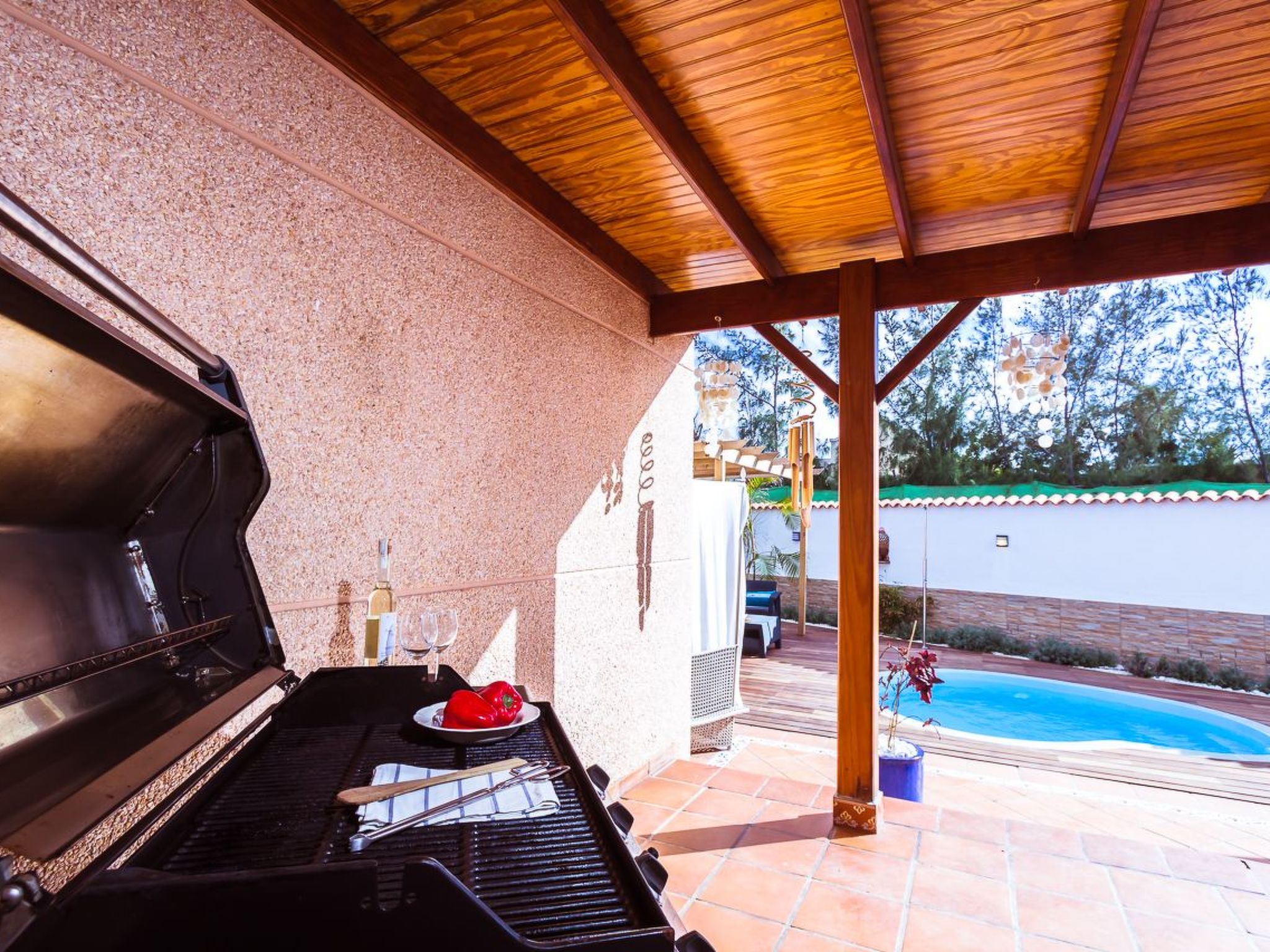 Strandnahes Ferienhaus Hibiscus mit privatem Pool-Binnen
