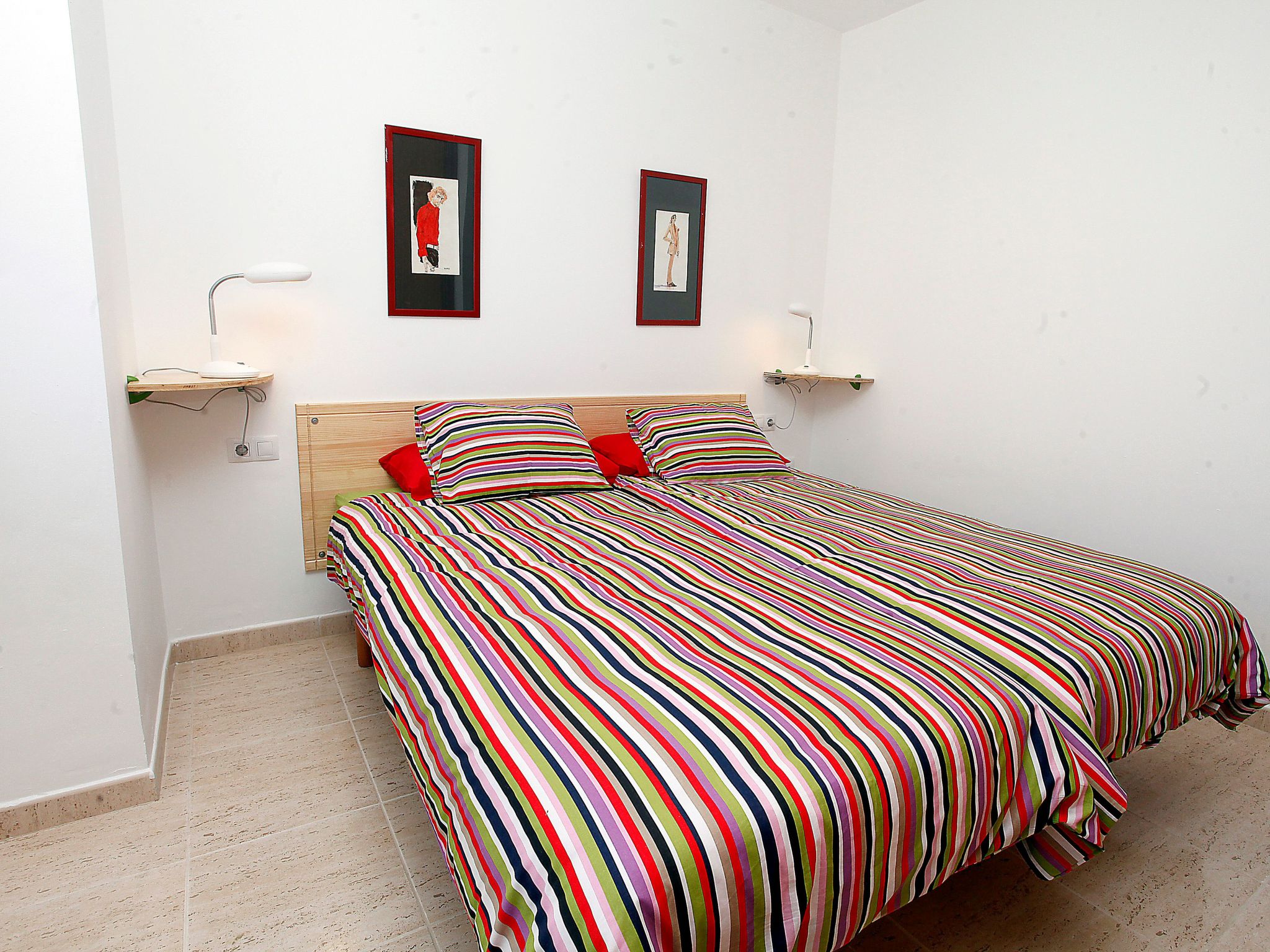 Sunshine Rojo-Inside