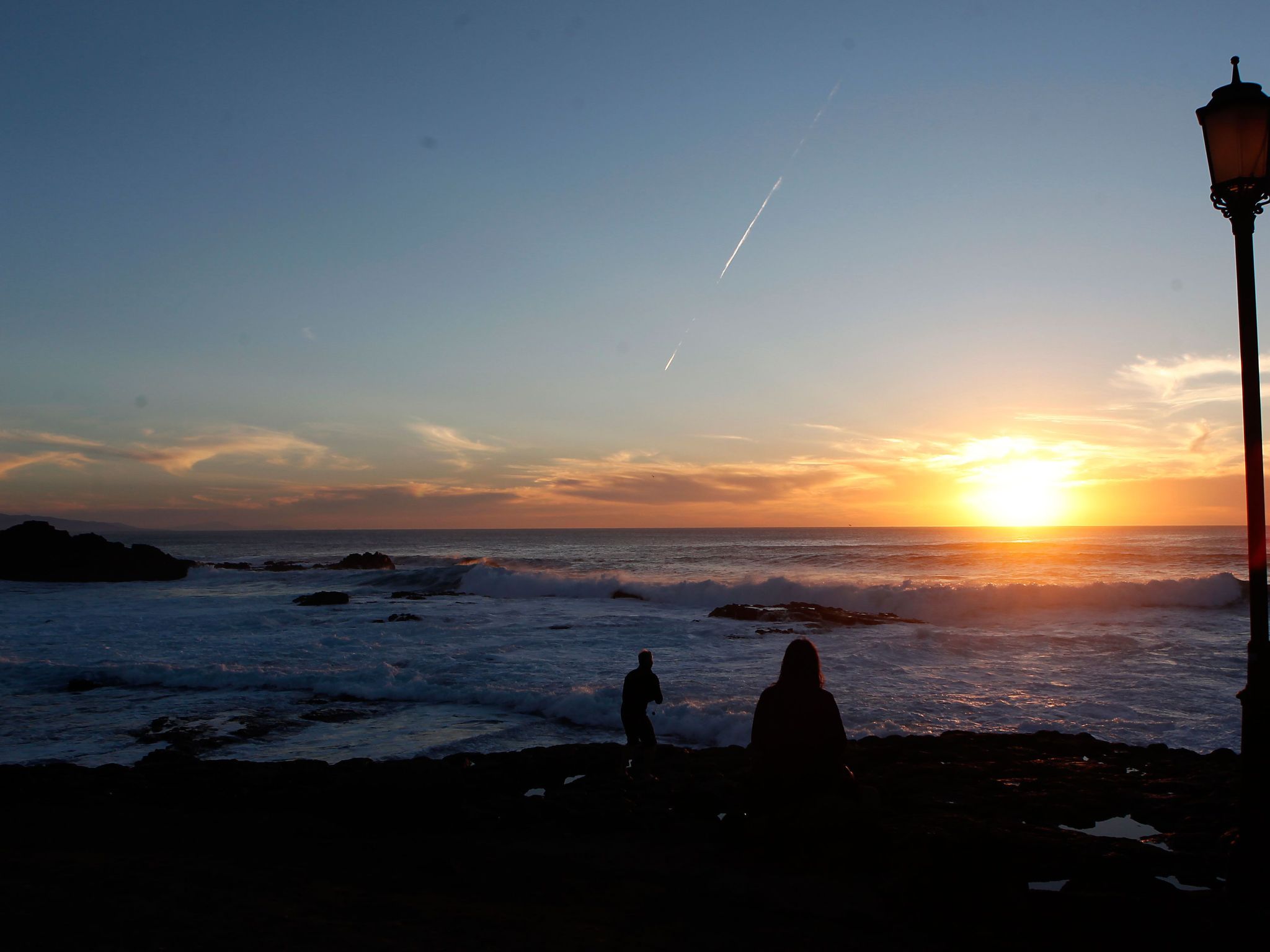 Sunshine Rojo-Outside