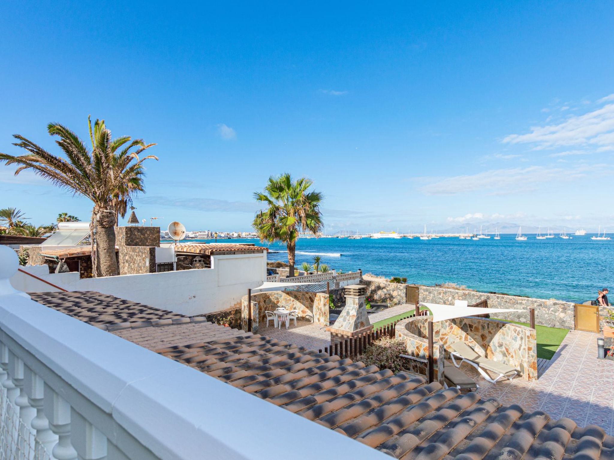Villa Abora 2: Luxe verblijf aan zee in Corralejo, Fuerteventura - foto 45