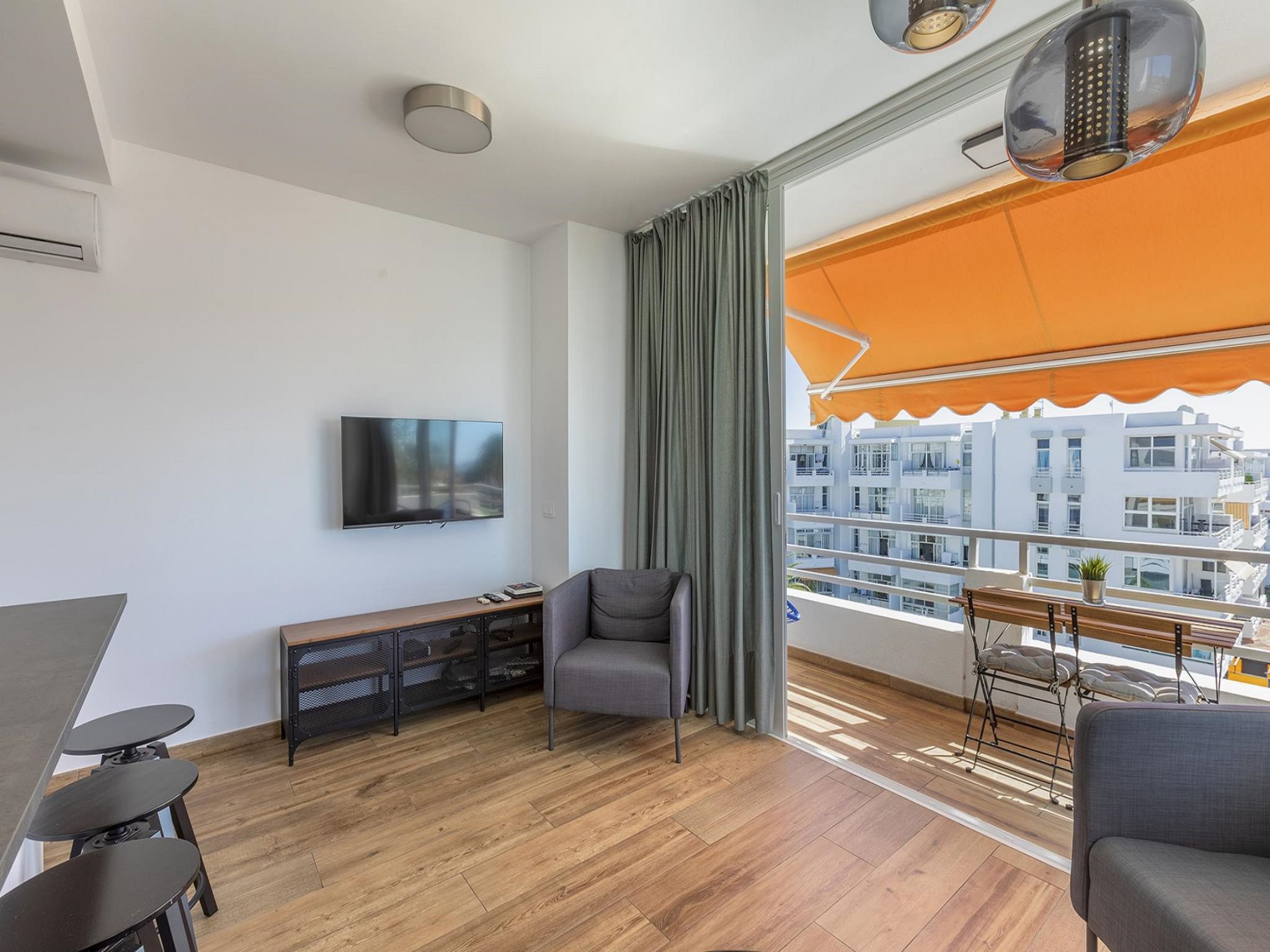 Wohnung in Oasis Royal 1Schlafzimmer 3 Pools-Environnement