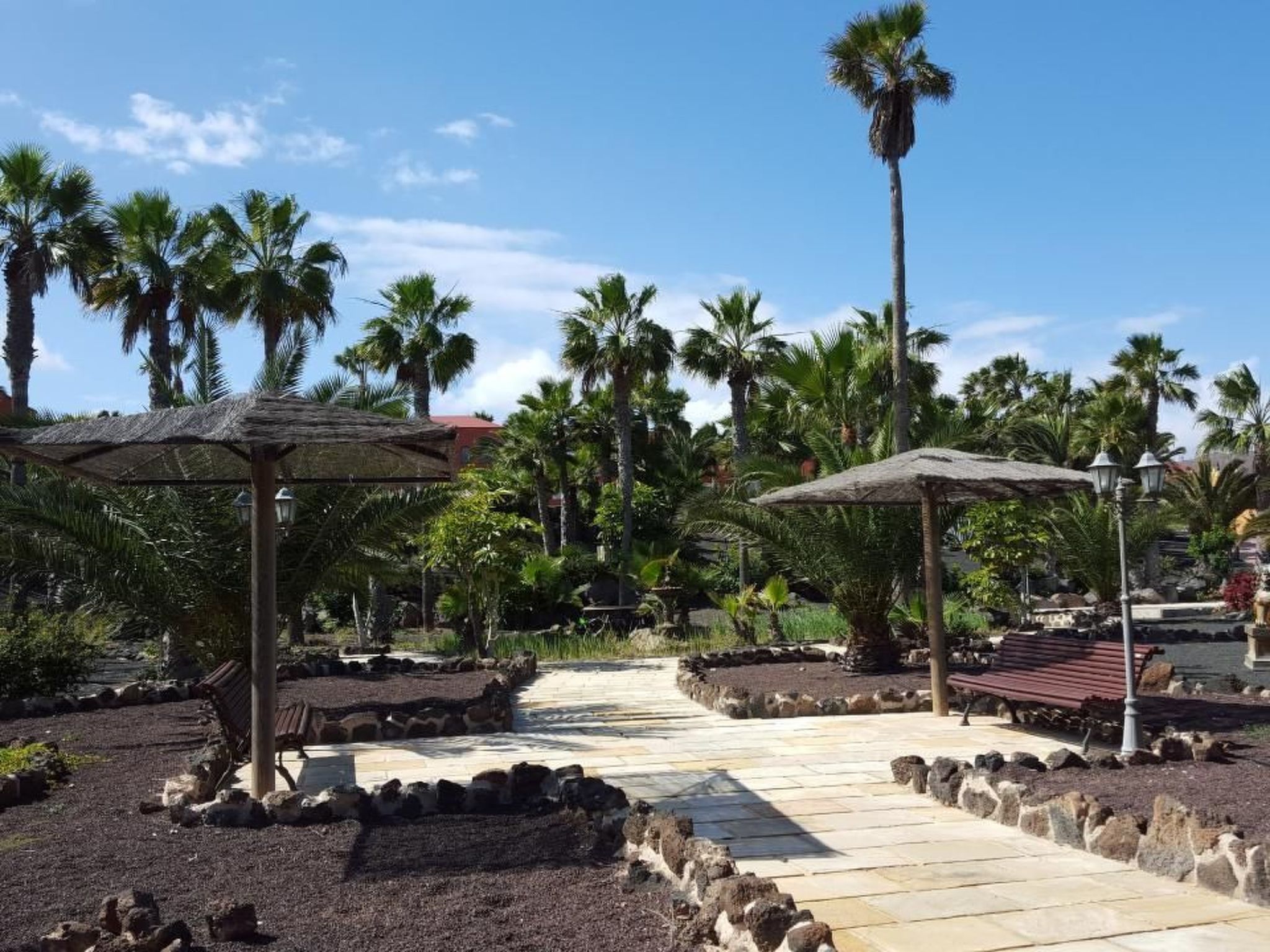 Appartement 'Oasis Royal 3 piscinas'-Outside