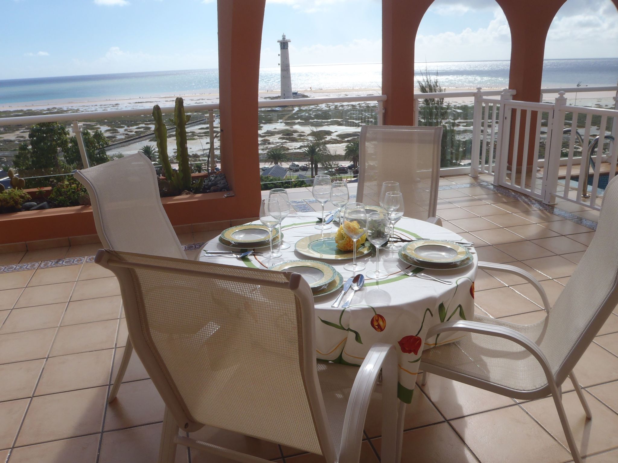 Luxuriöse Ferienwohnung mit Sonnenterrasse-Binnen