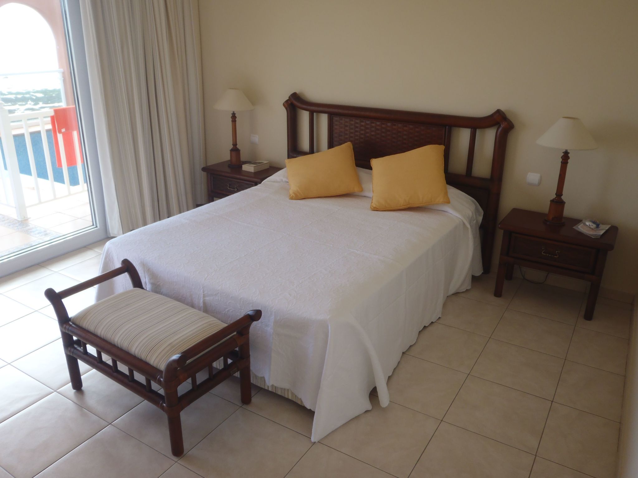 Luxuriöse Ferienwohnung mit Sonnenterrasse-Binnen