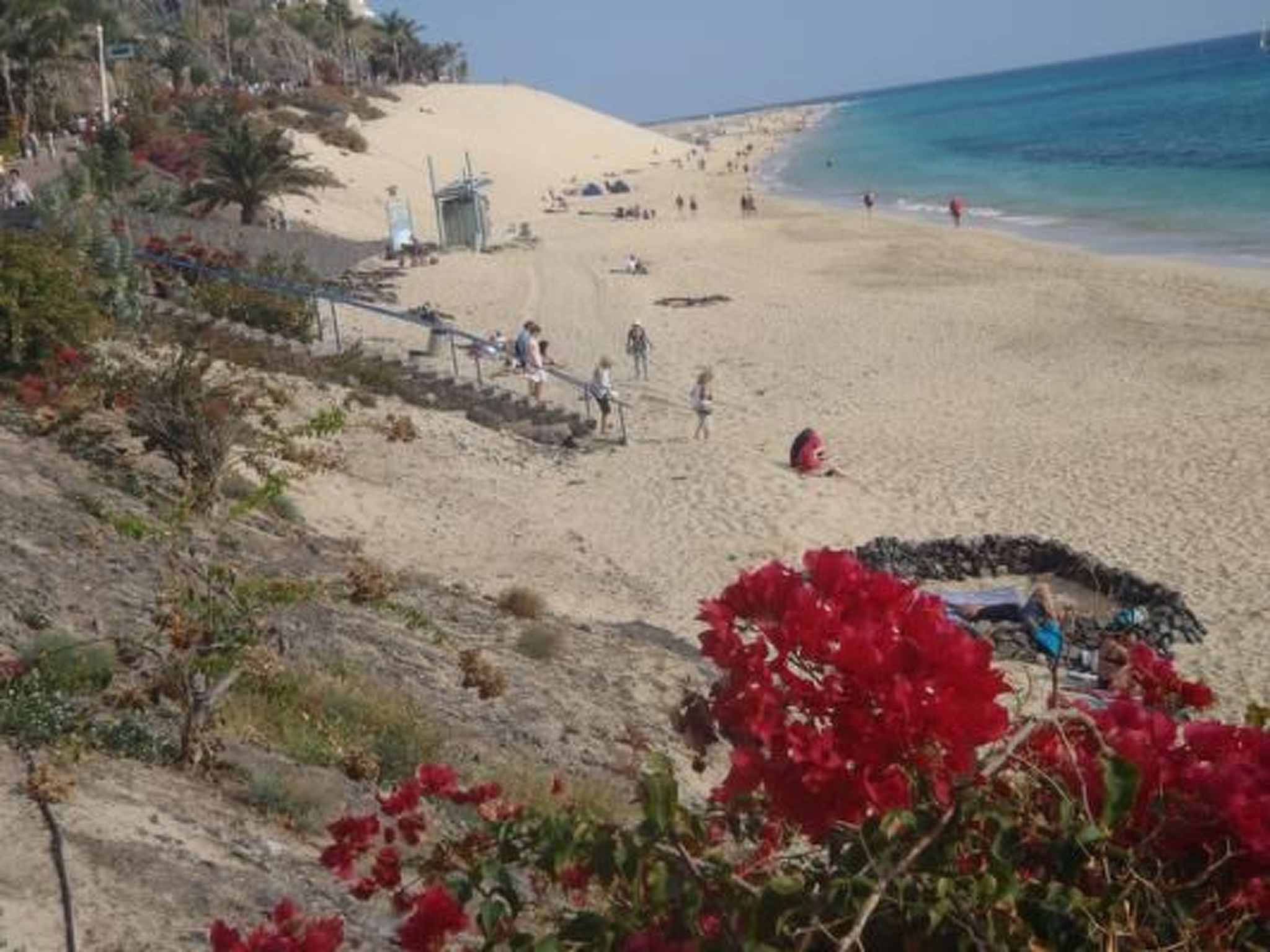 Schöne Wohnung mit Sonnenterrasse und Meerblick-Binnen
