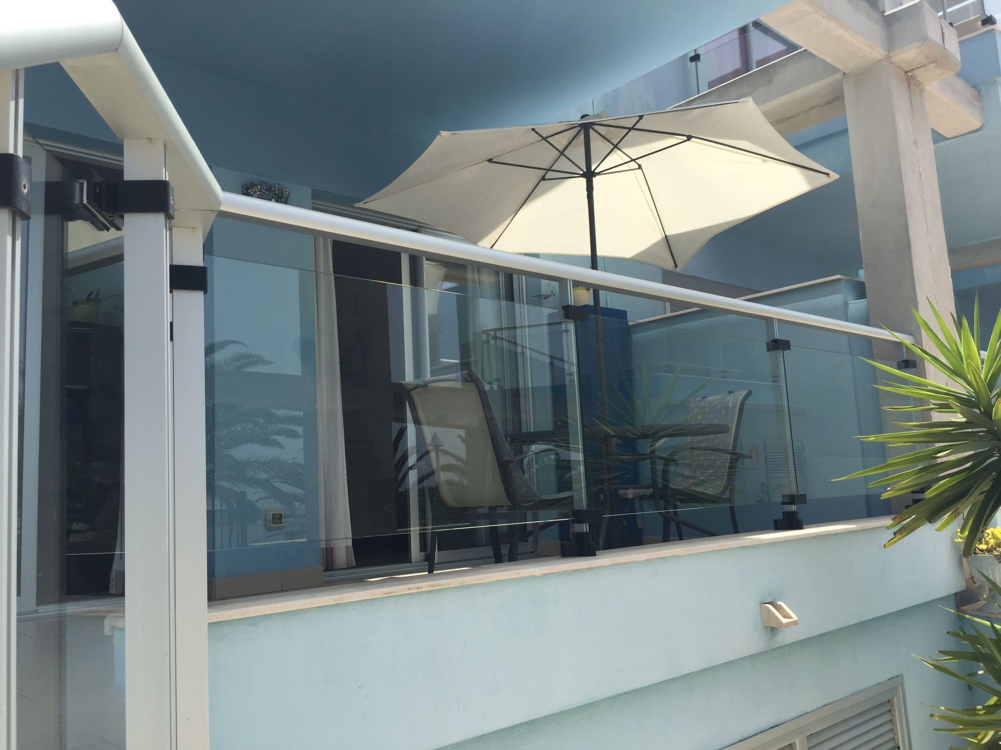 Beach blue Ferienwohnung, Klimaanlage, WLAN, Terrasse - Image-tags.info
