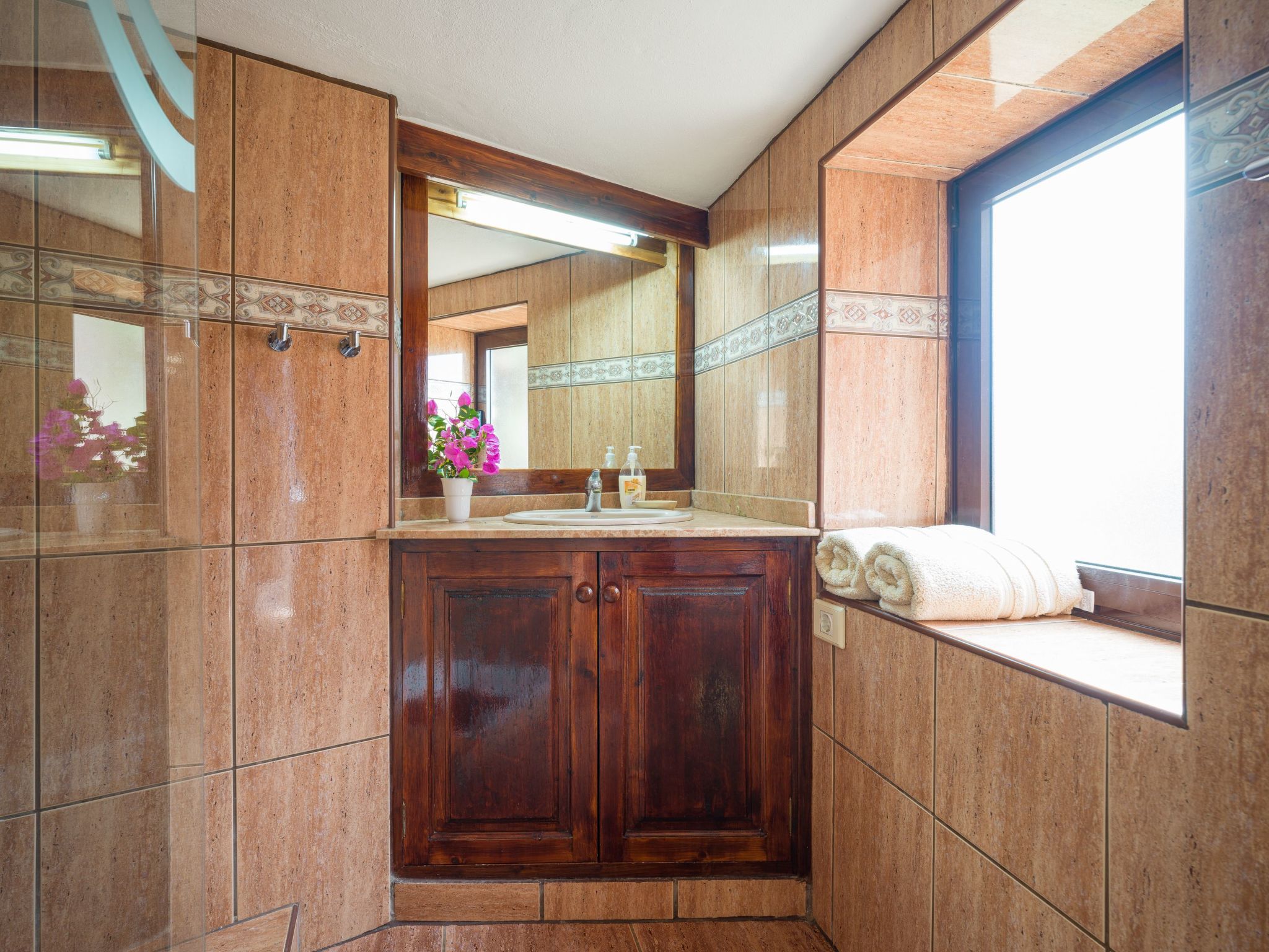 Finca "Castillo Bentley" Schlafen in einer vulkanischen Höhle-Binnen