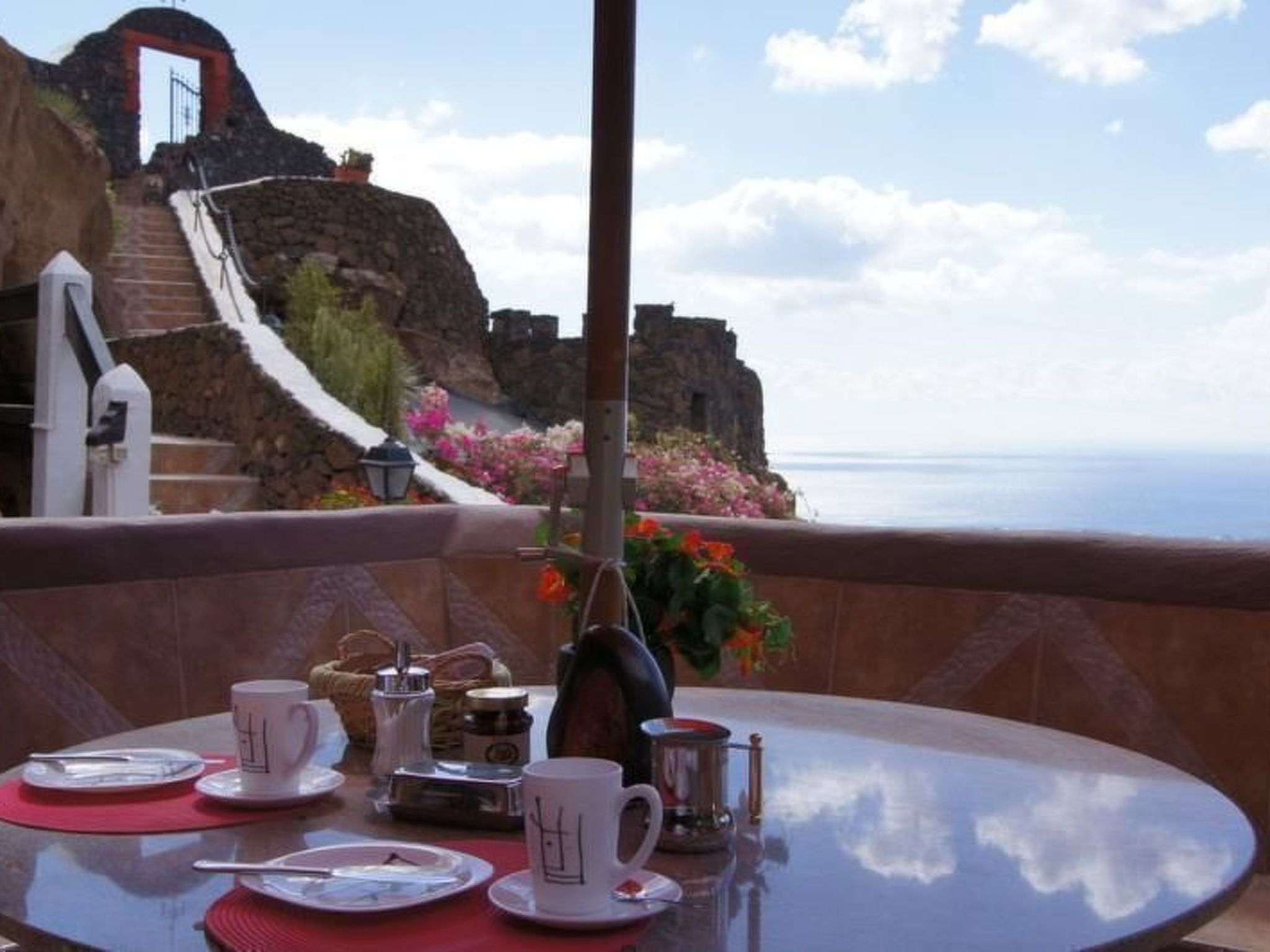 Schlafen in einer vulkanischen Höhle-Binnen