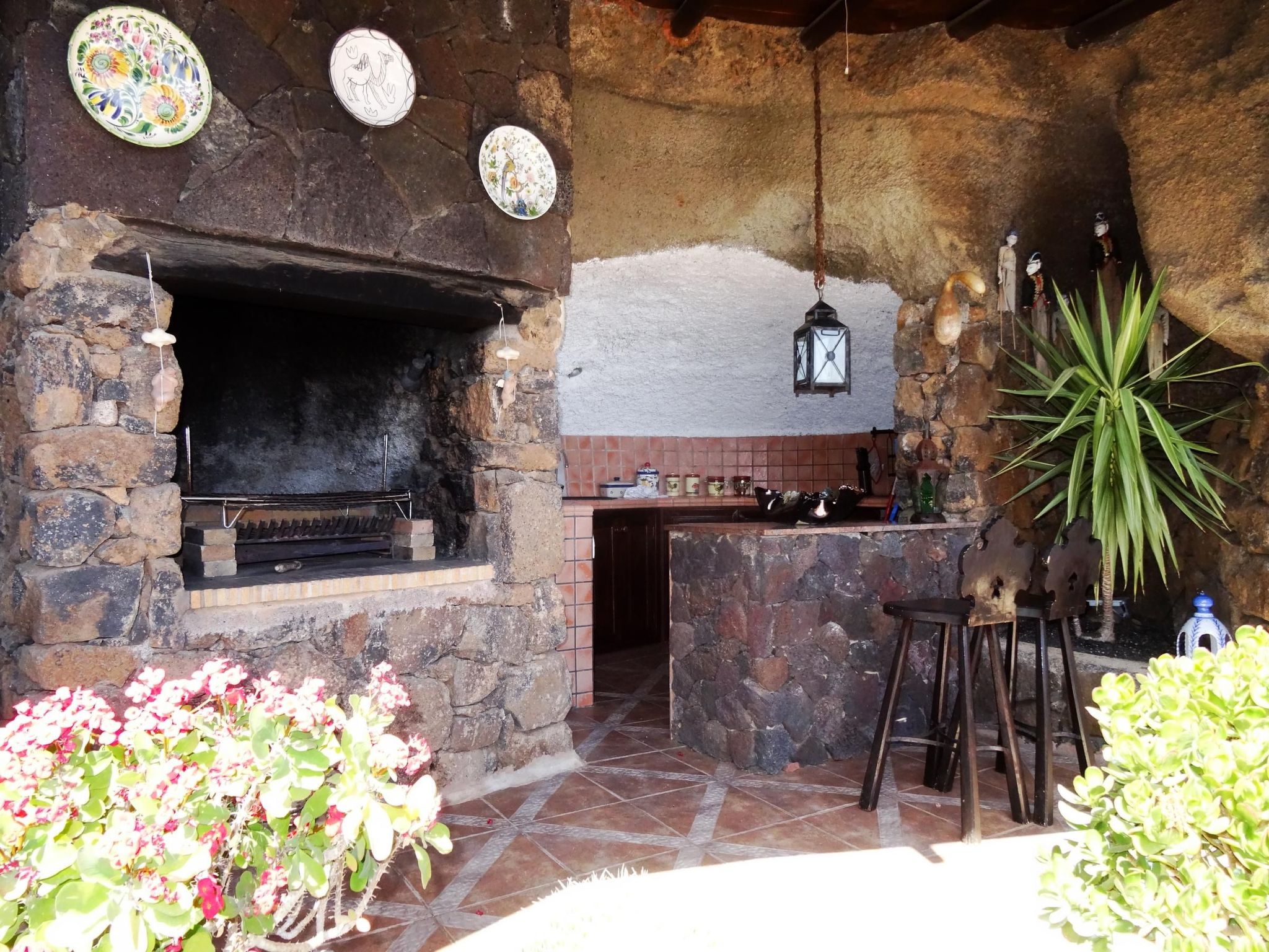 Schlafen in einer vulkanischen Höhle-Binnen