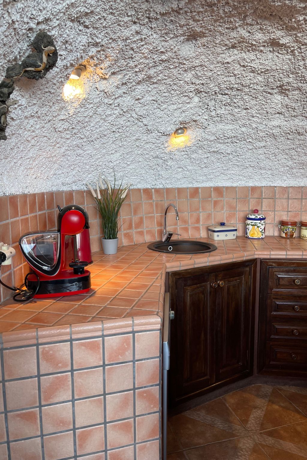 Schlafen in einer vulkanischen Höhle-Binnen