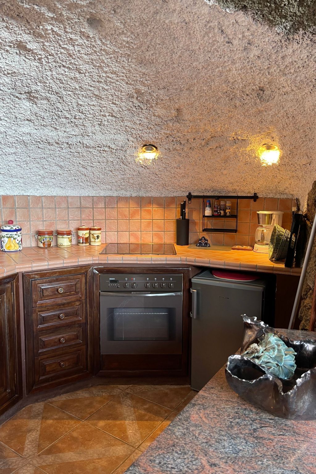 Schlafen in einer vulkanischen Höhle-Binnen