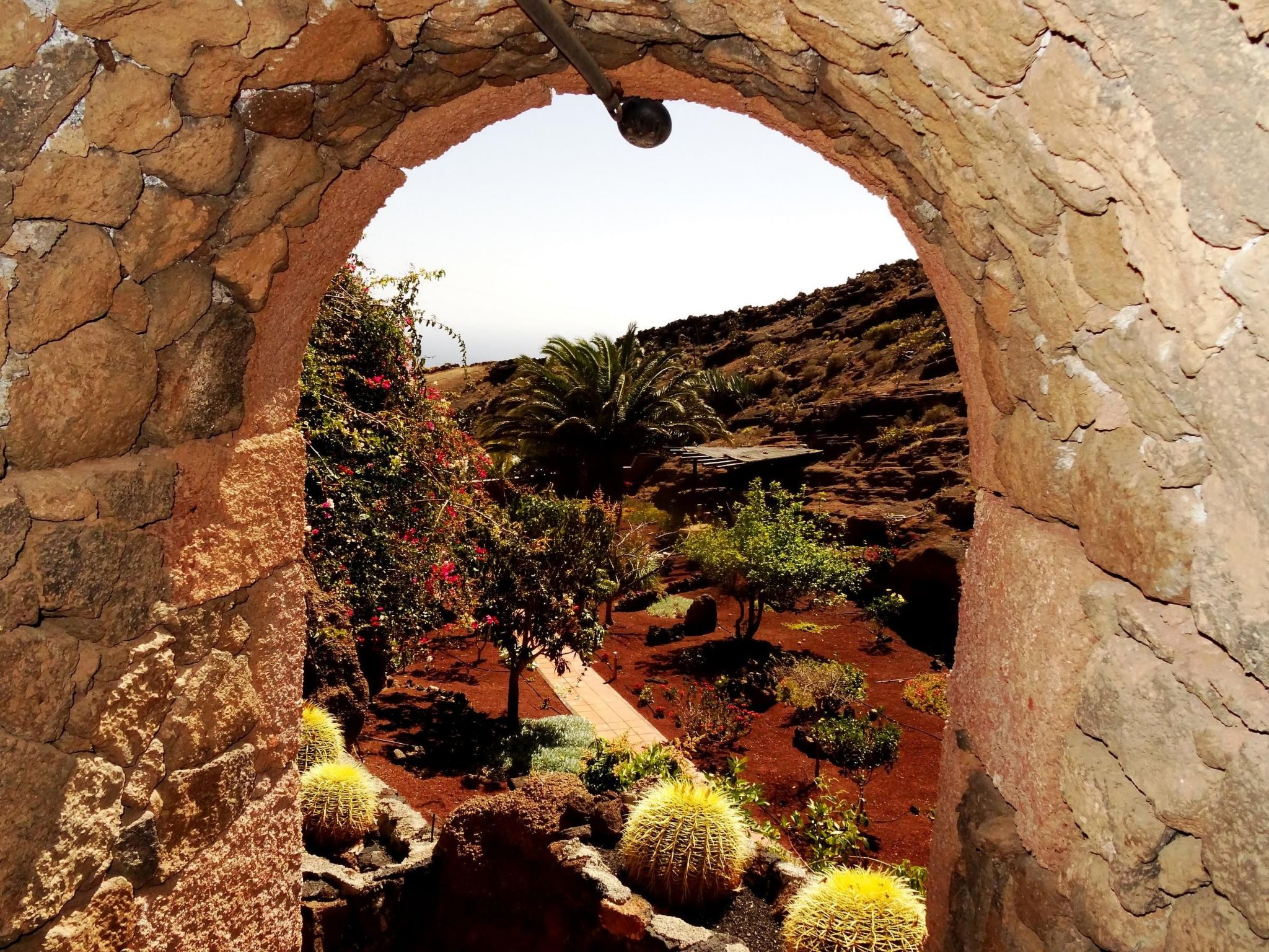 Schlafen in einer vulkanischen Höhle-Binnen
