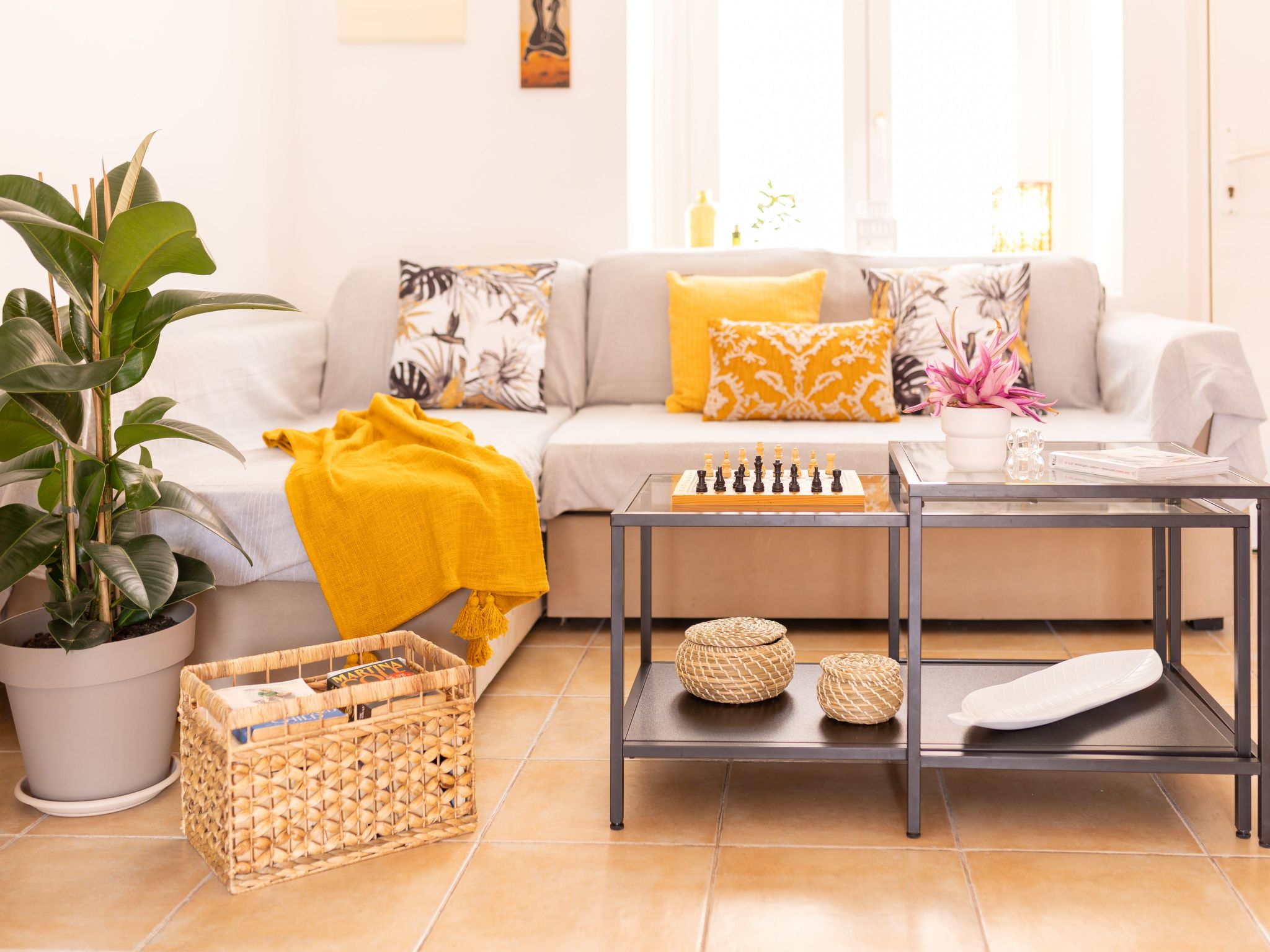 Private Terrasse, Schwimmbad, Parkplatz, Wi-Fi, TvSat-Binnen