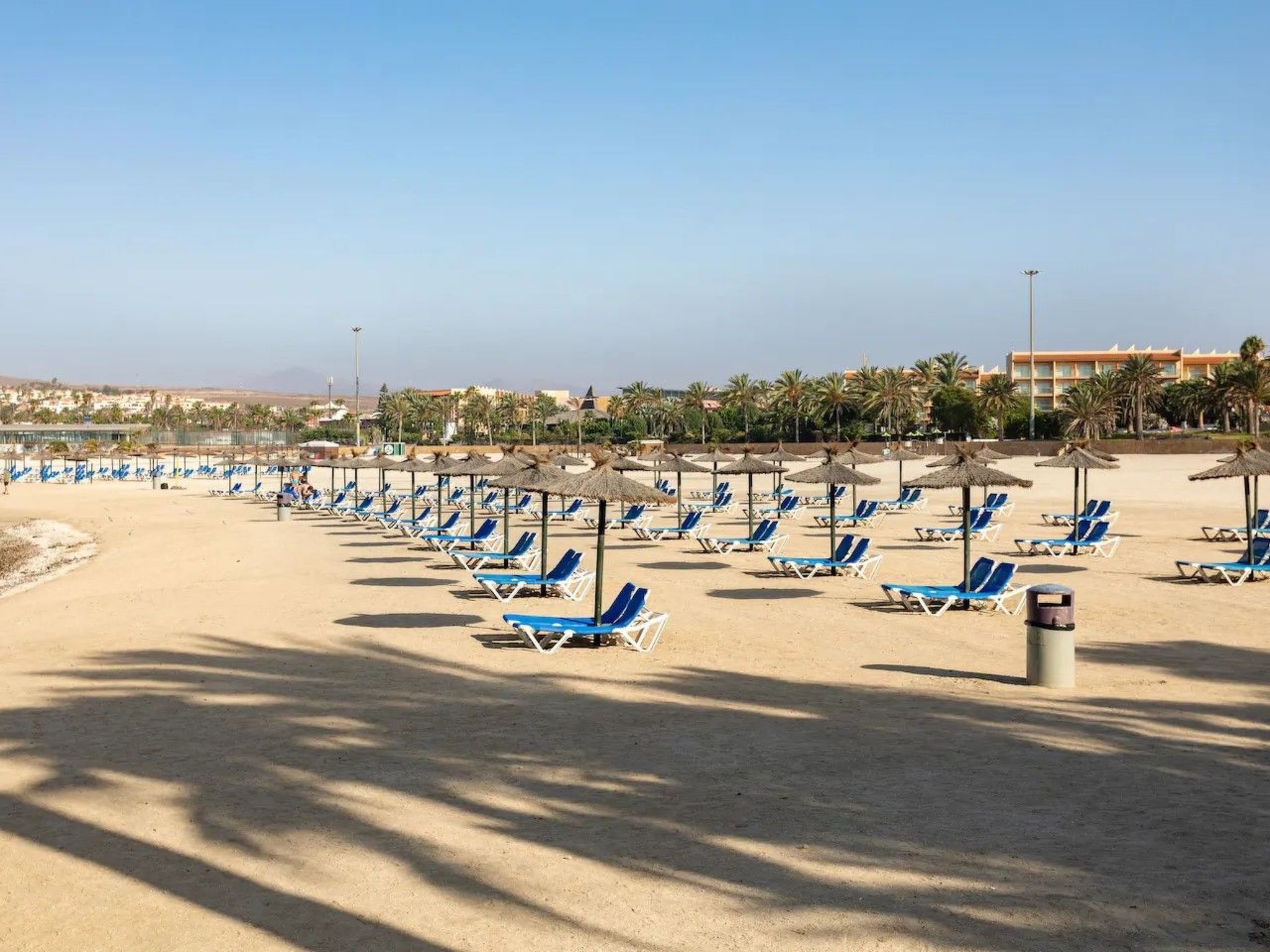 Private Terrasse, Schwimmbad, Parkplatz, Wi-Fi, TvSat-Binnen