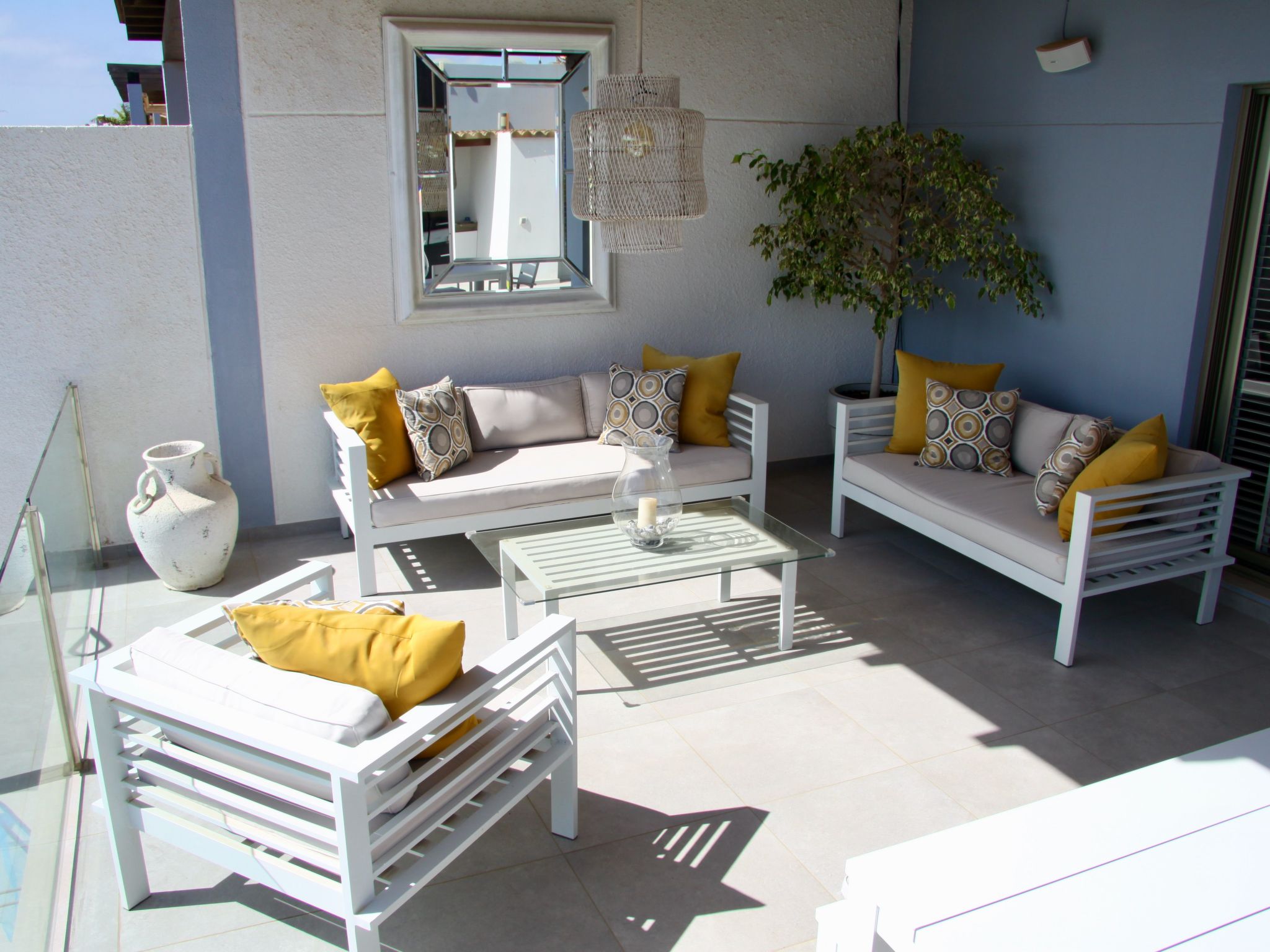 Mit Pool für 2 Personen und 4 Kinder-Binnen