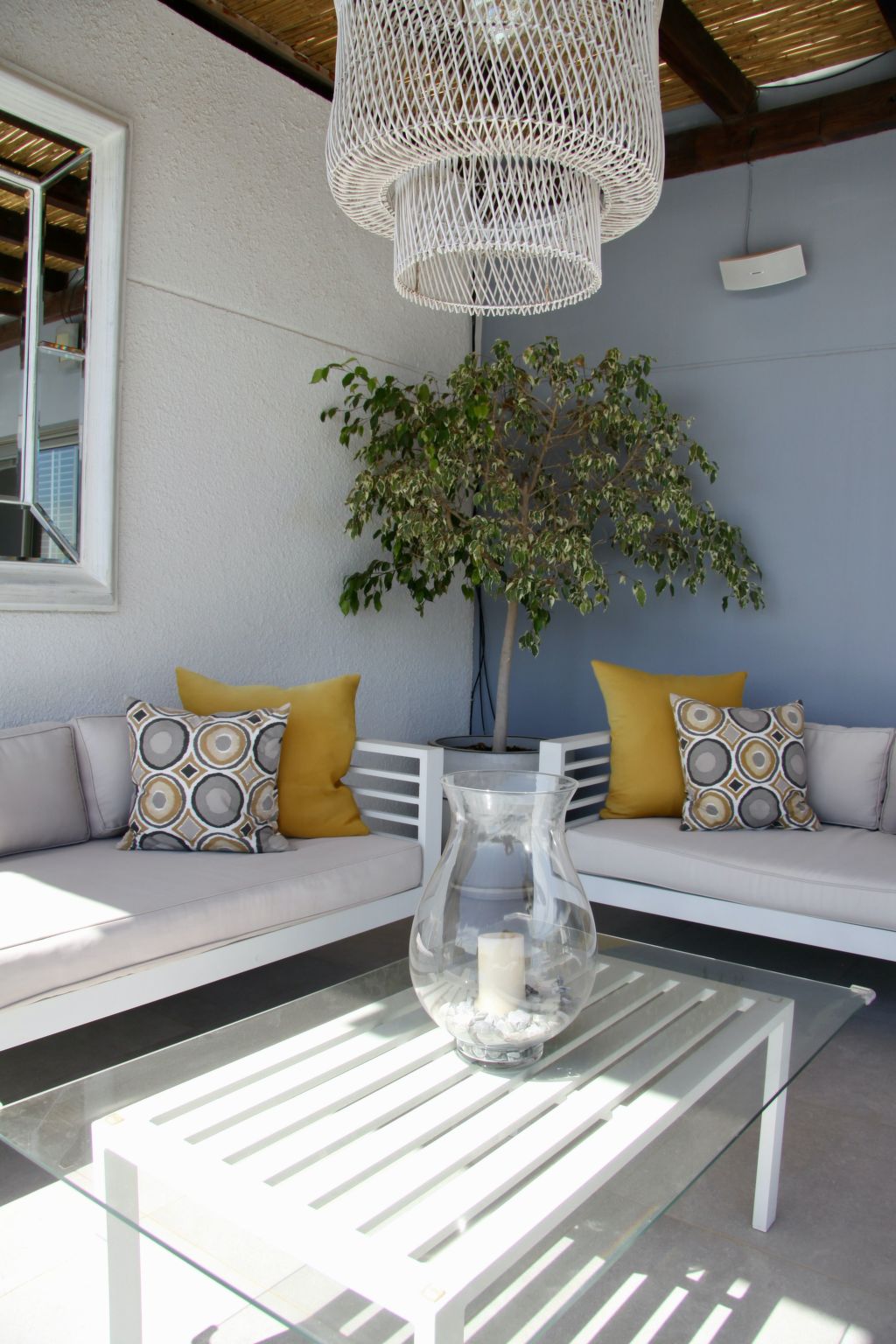 Mit Pool für 2 Personen und 4 Kinder-Binnen