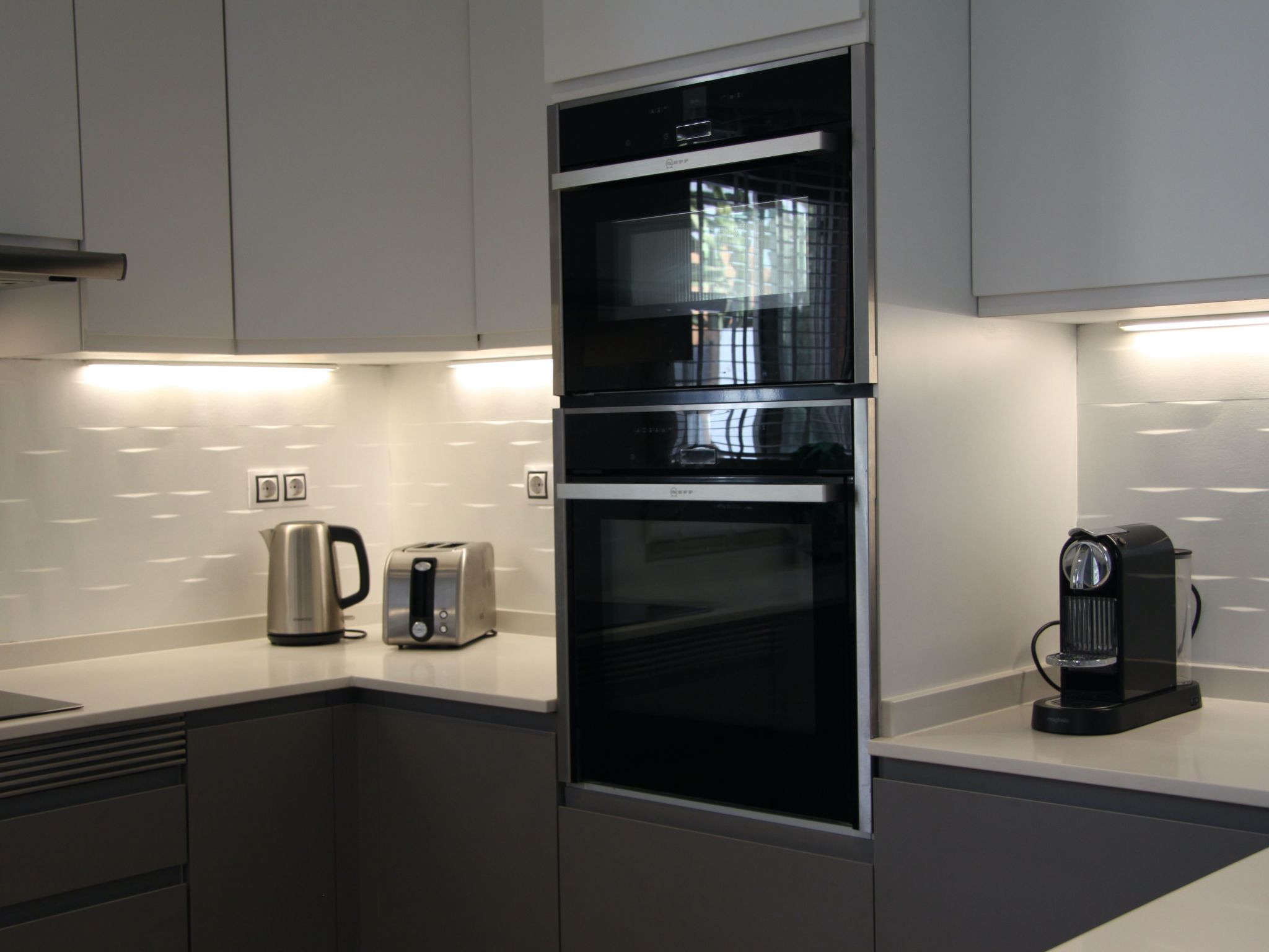 Mit Pool für 2 Personen und 4 Kinder-Binnen