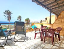 Schöne Ferienwohnung mit Terrasse und Meerblick
