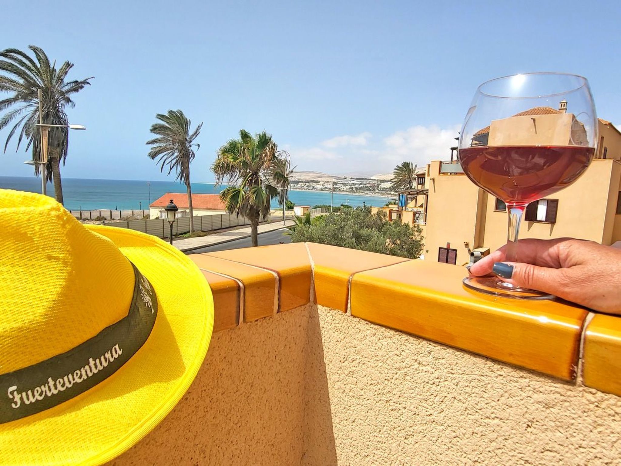 Schöne Ferienwohnung mit Terrasse und Meerblick-Binnen