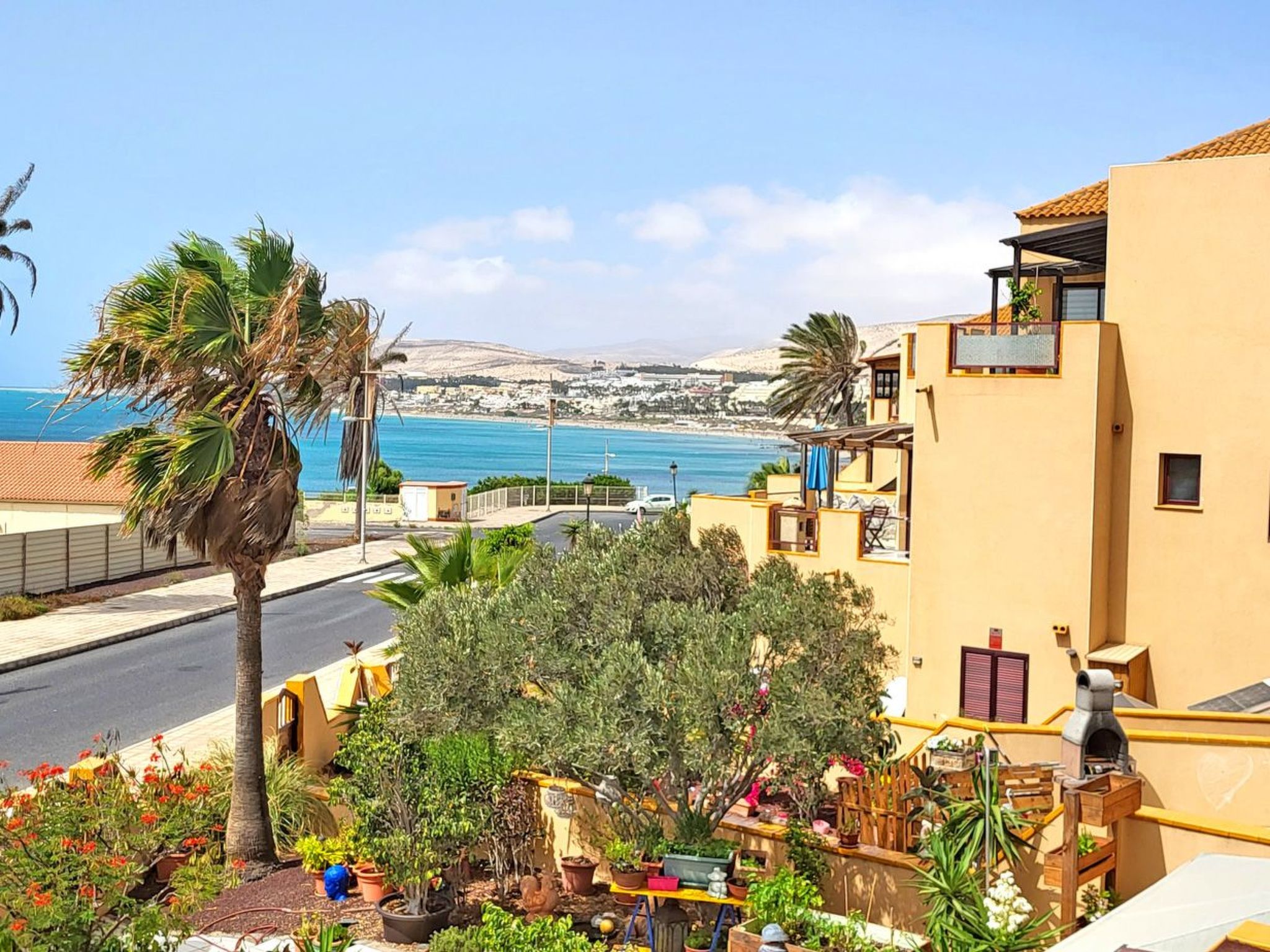 Schöne Ferienwohnung mit Terrasse und Meerblick-Binnen