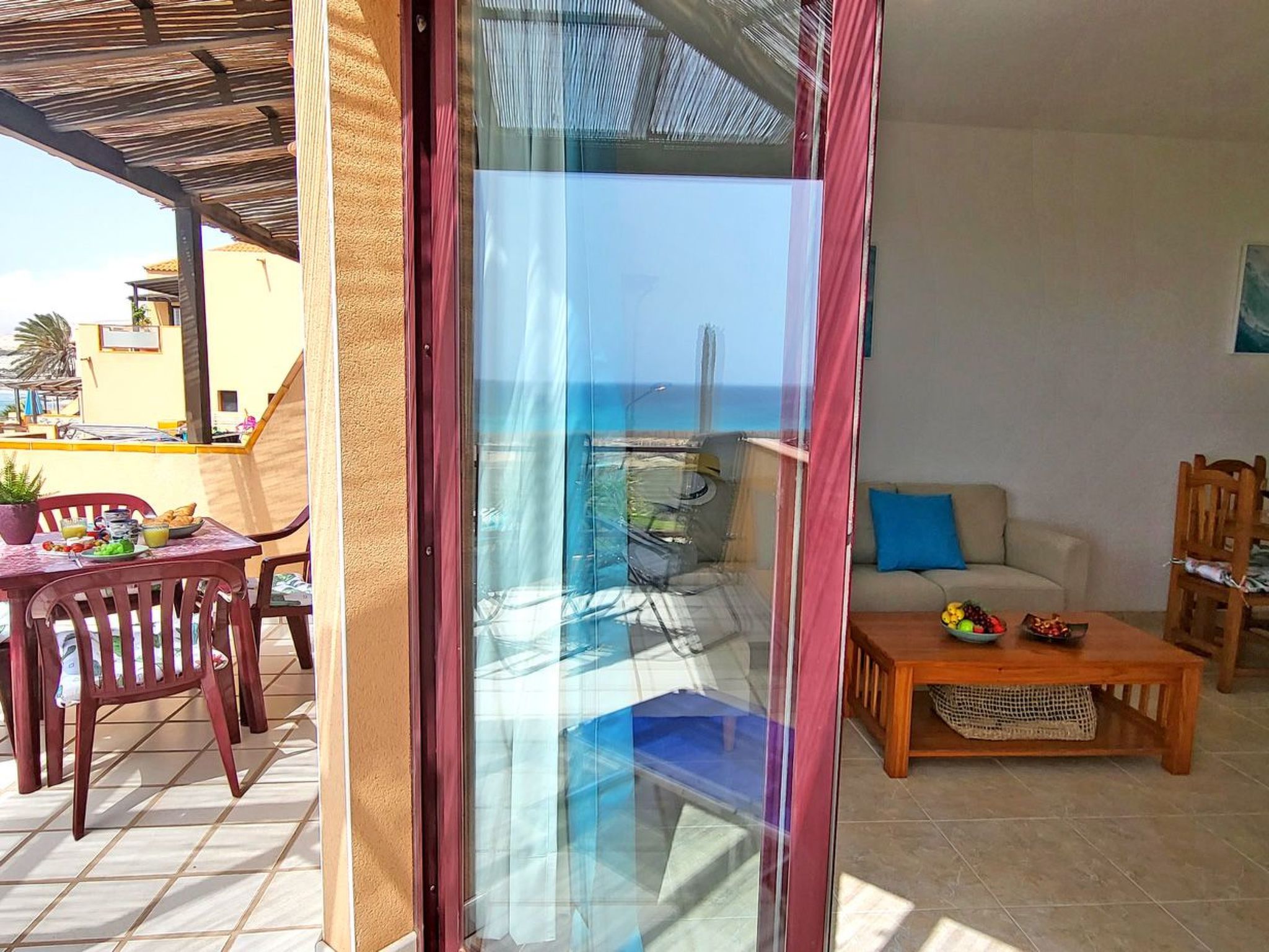 Schöne Ferienwohnung mit Terrasse und Meerblick-Binnen