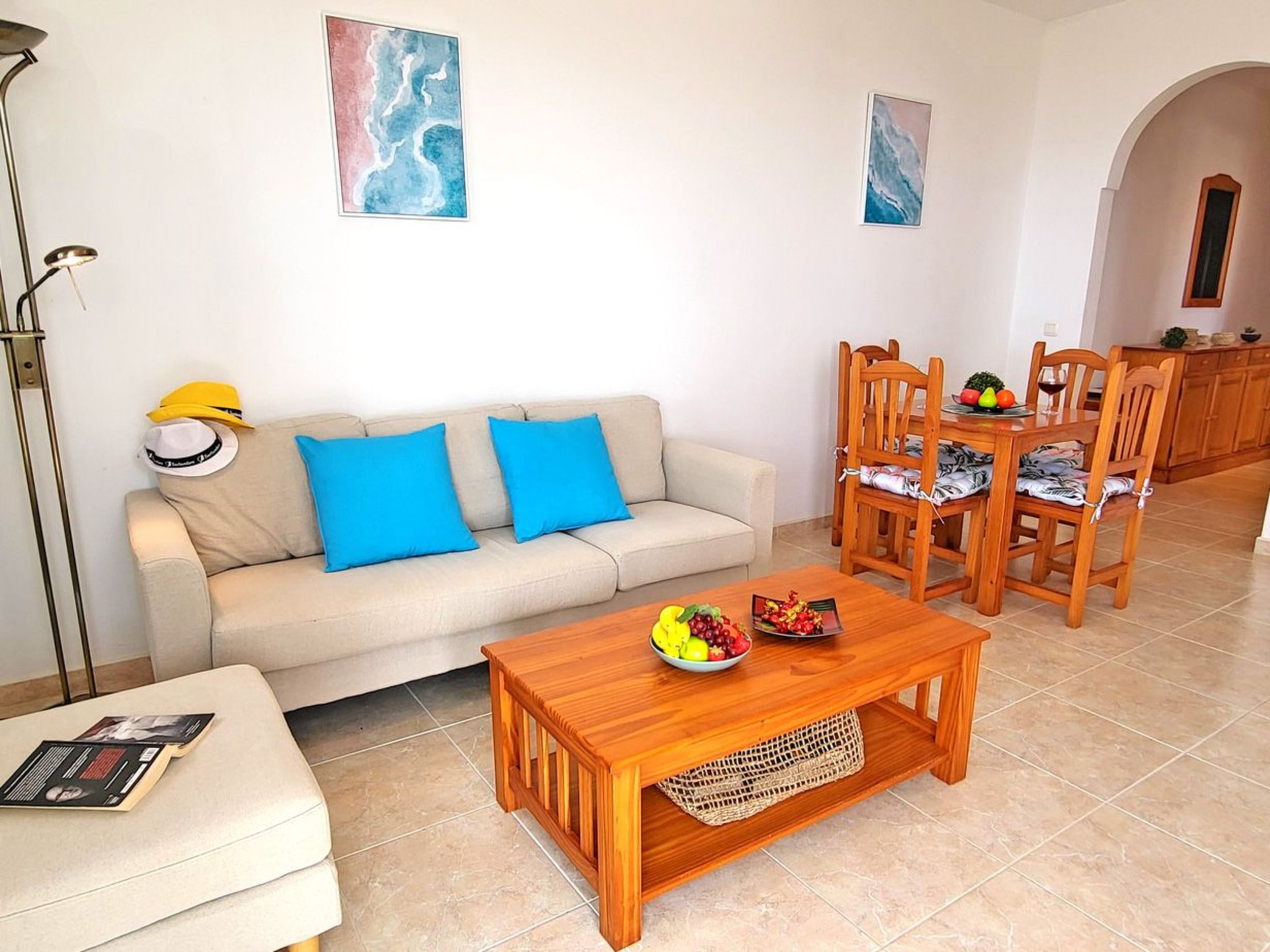 Schöne Ferienwohnung mit Terrasse und Meerblick