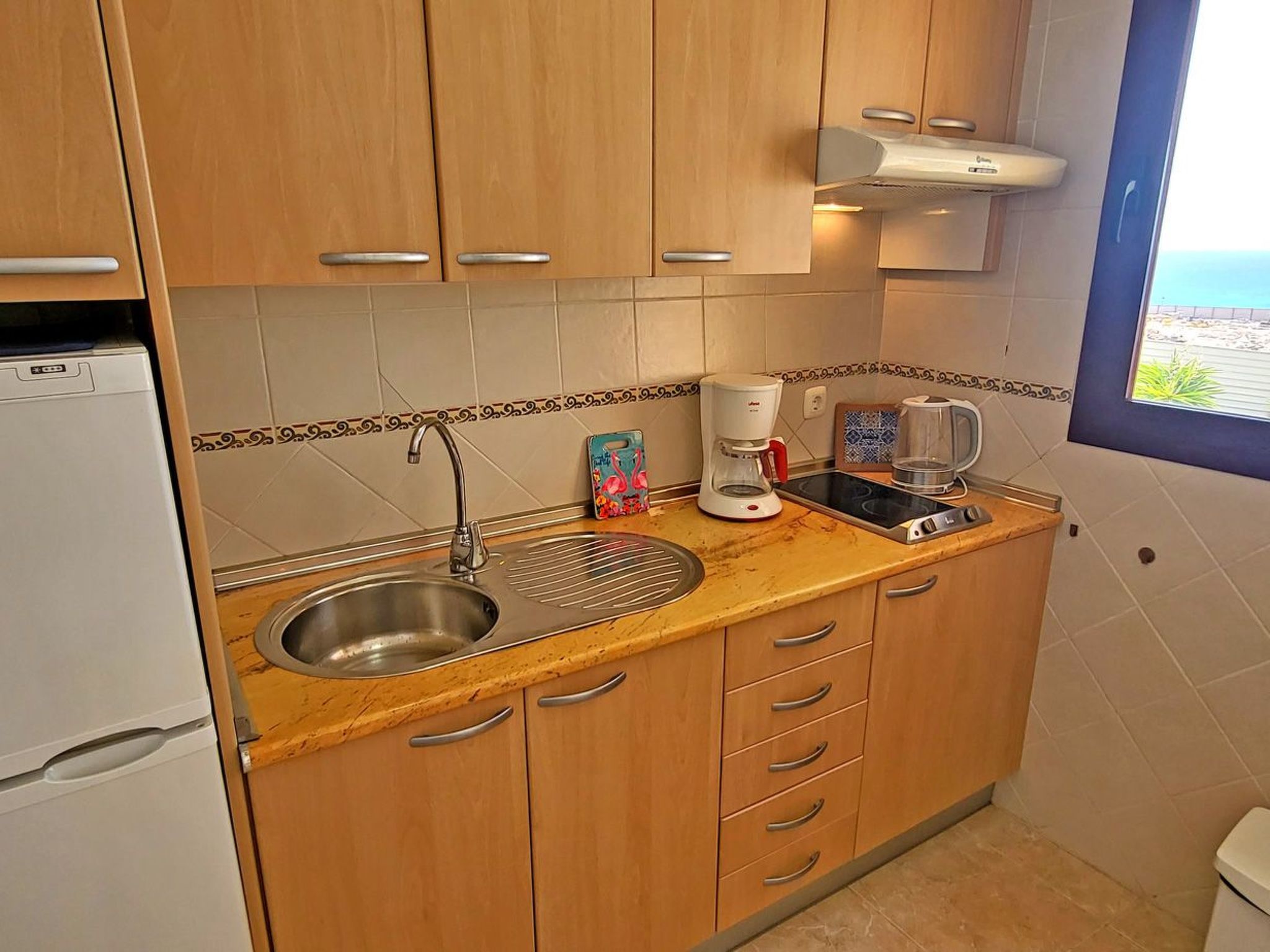 Schöne Ferienwohnung mit Terrasse und Meerblick-Binnen